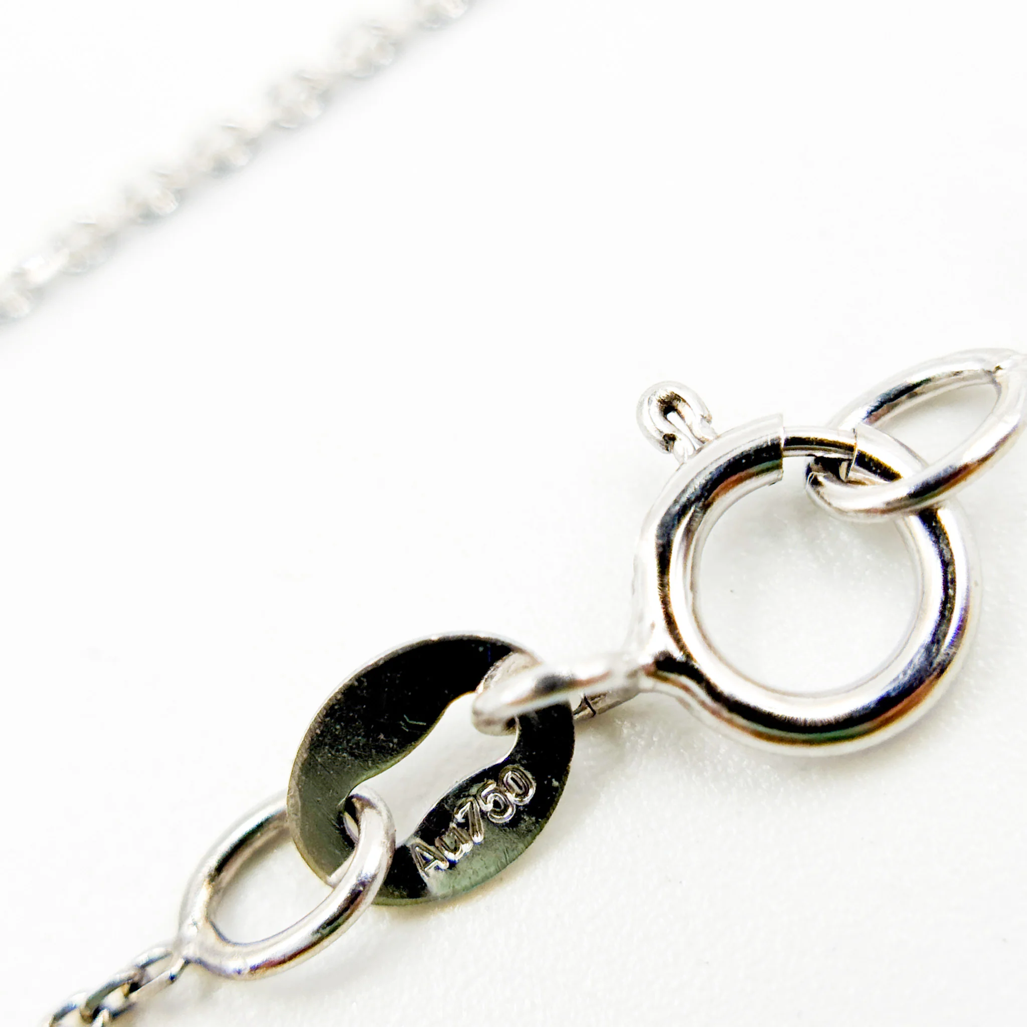 025R01T5J080WG18K. 18K White Solid Gold Cable Chain - Image 3