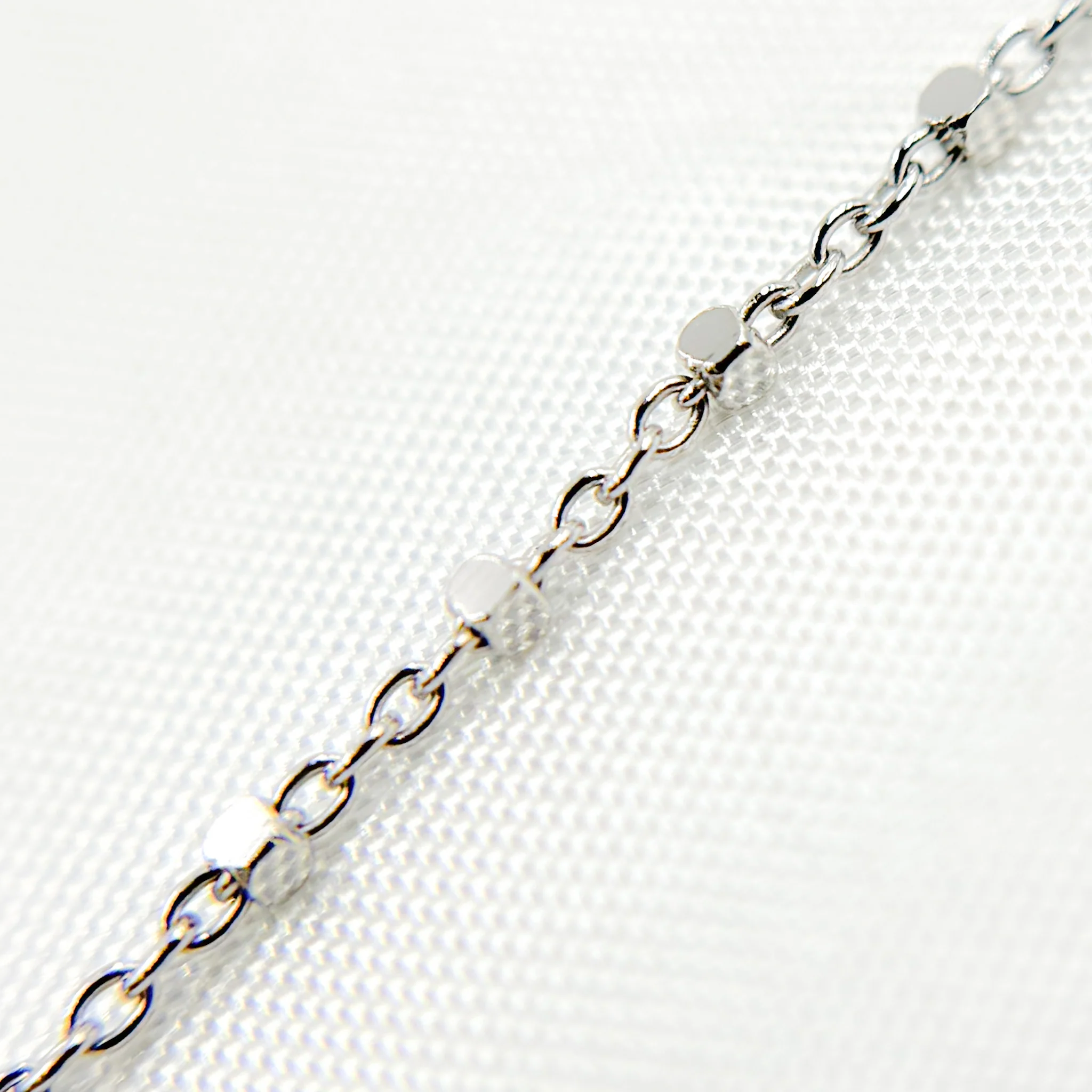 025R02S1QT4WG. 14K Solid White Gold Satellite Cube Chain - Image 4