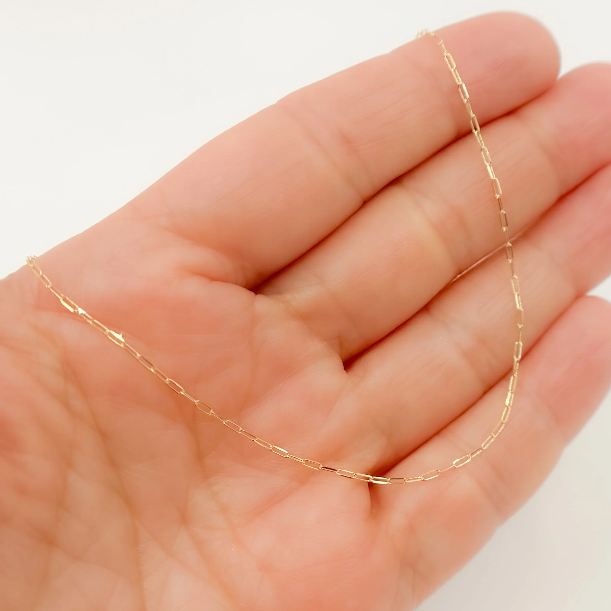 027FVBFVT5. 14K Solid Gold Paperclip Chain - Image 3