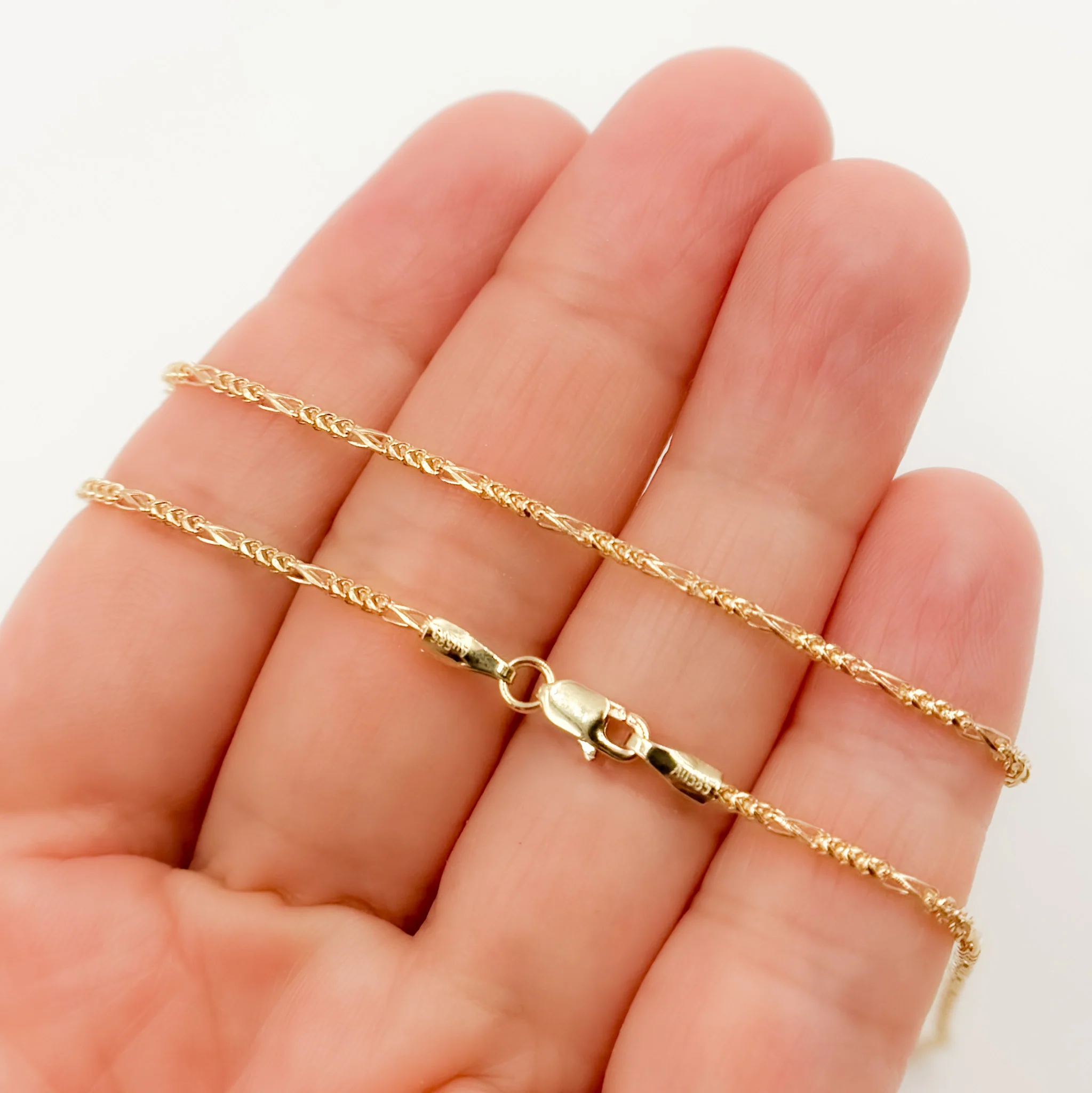 040G06FRDTL426. 14K Solid Gold Round Figaro Link Chain