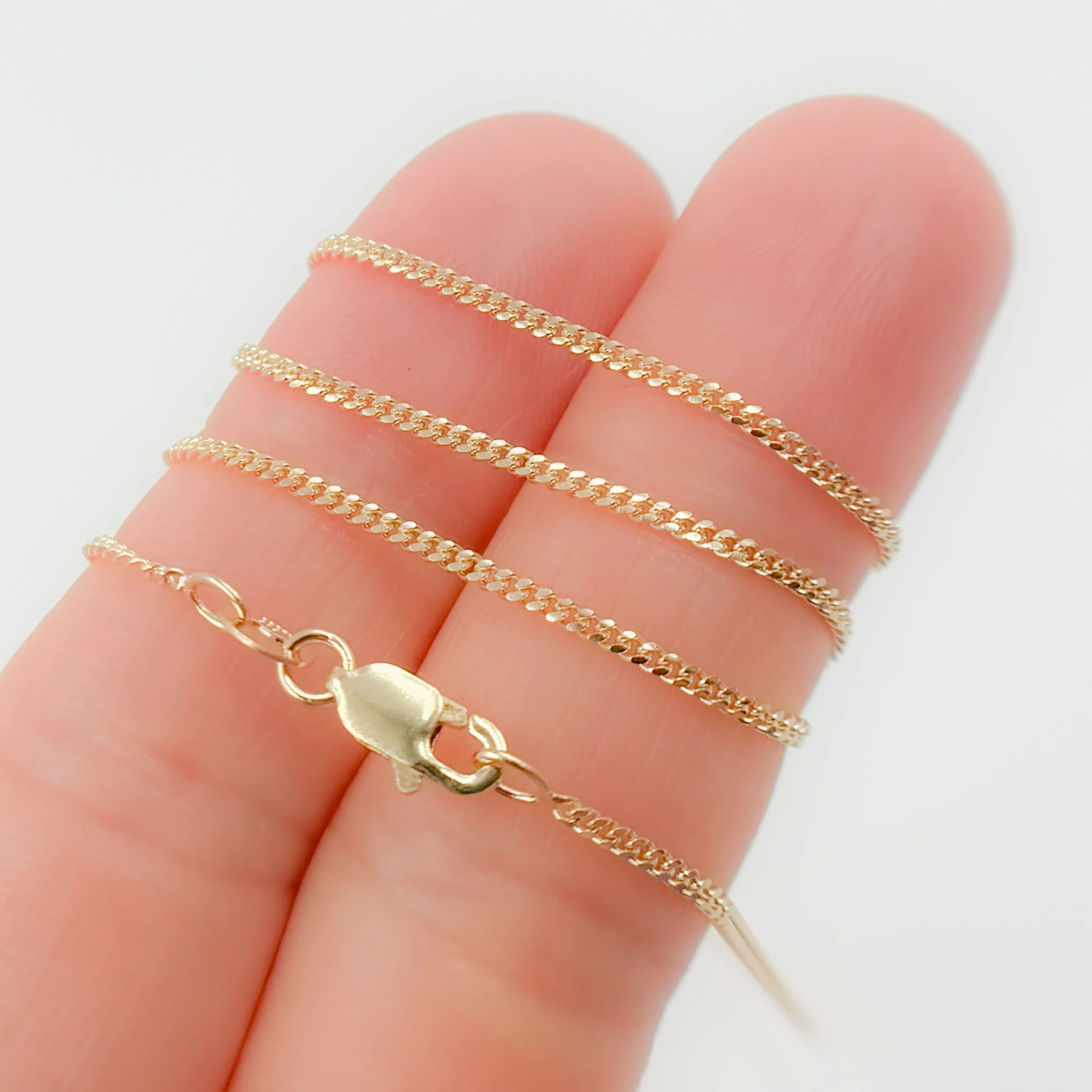 040GA3. 14K Solid Gold Flat Curb Chain - Image 3