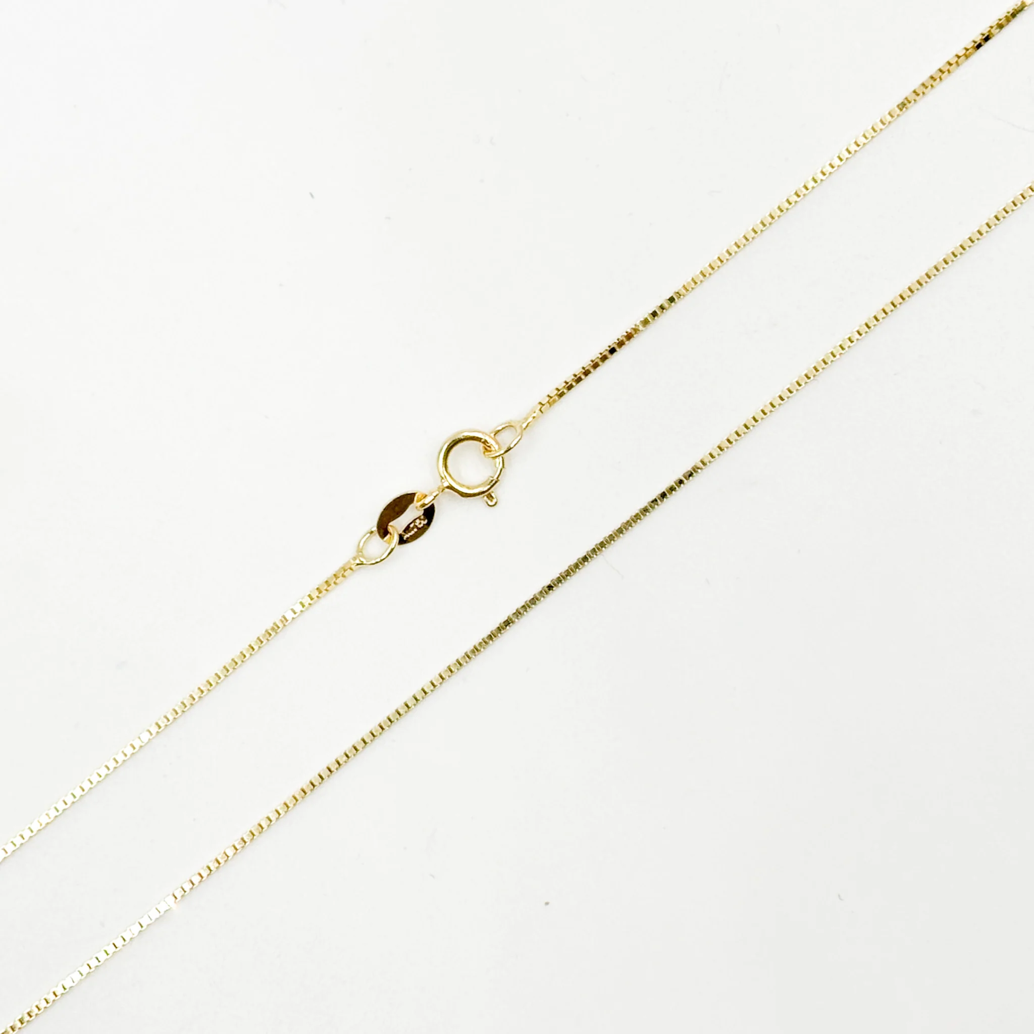 050VED18K. 18K Solid Gold Box Chain - Image 7