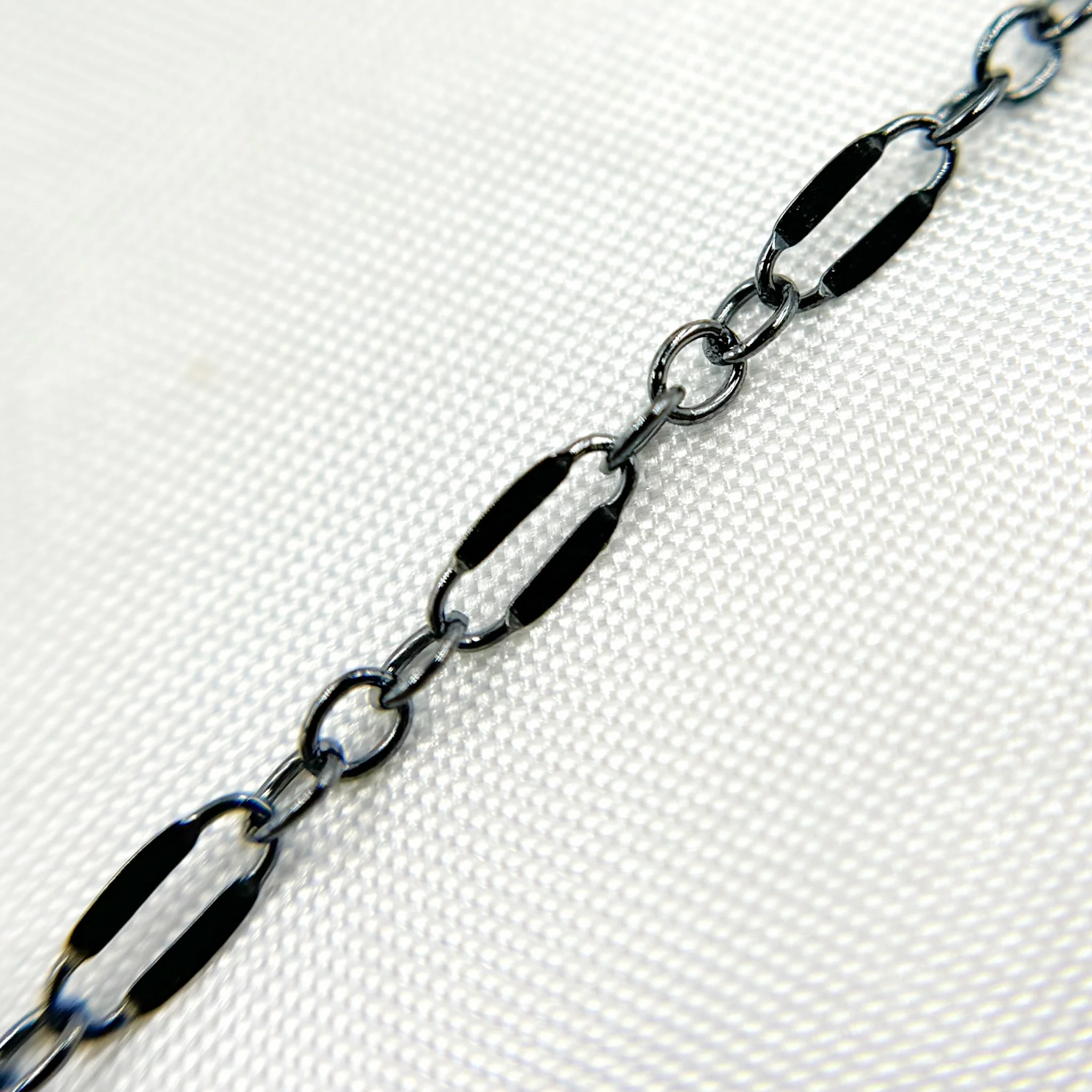1175BD. Black Rhodium Sterling Silver Flat Marina Chain - Image 2
