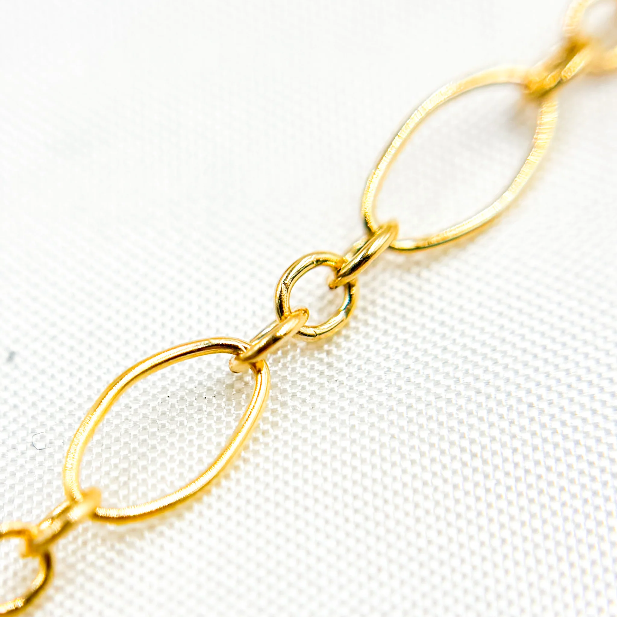 738GF. 14K Gold Filled Long & Short Oval Link Chain - Image 2