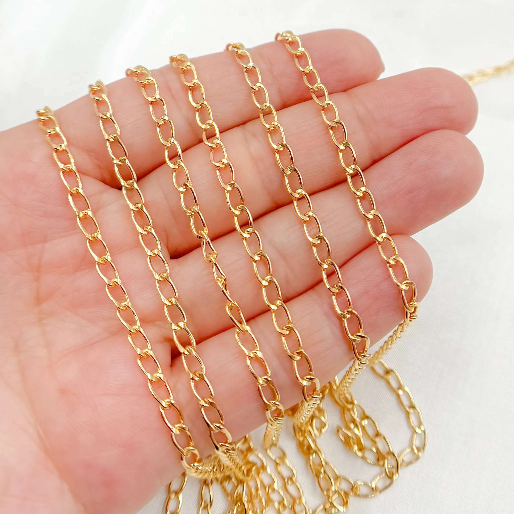 2907CHRGF. 14K Gold Filled Flat Curb Chain - Image 4
