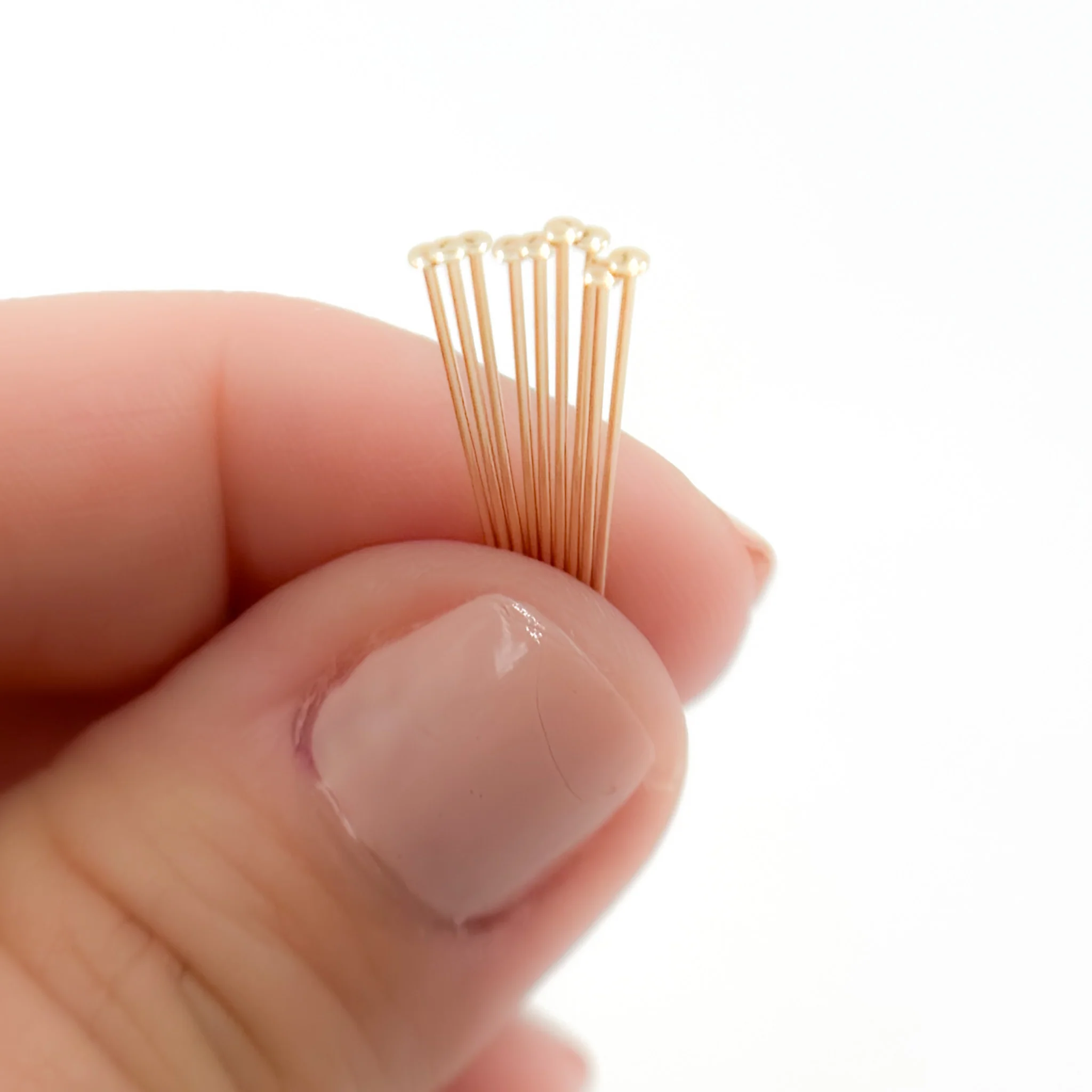 720C1.00. 24 Gauge Gold-filled Flat 1 Inch Headpin - Image 4