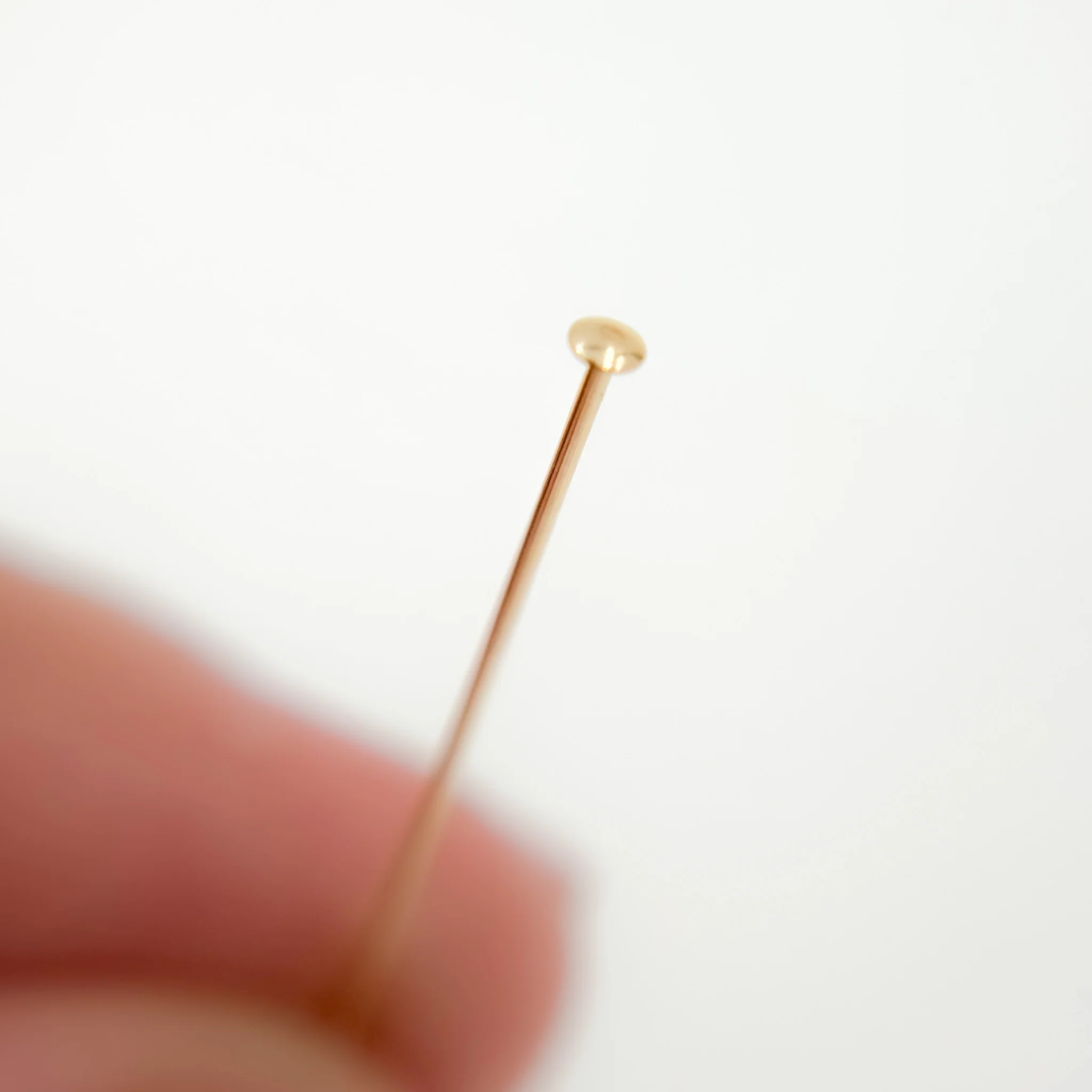 716C1.0. 26 Gauge Gold-filled Flat 1 Inch Headpin - Image 5