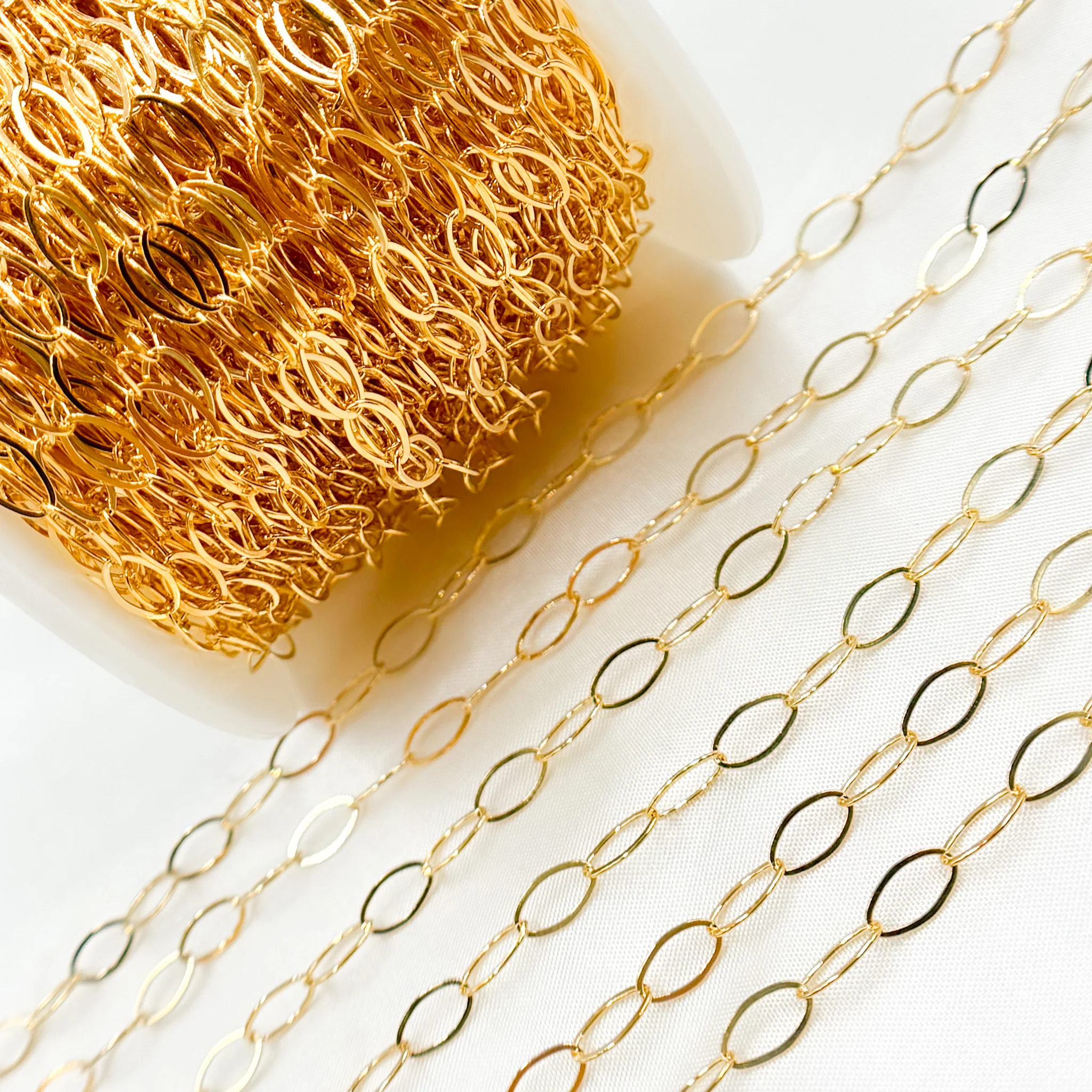 791FGF. 14K Gold-Filled Flat Oval Link Chain - Image 4