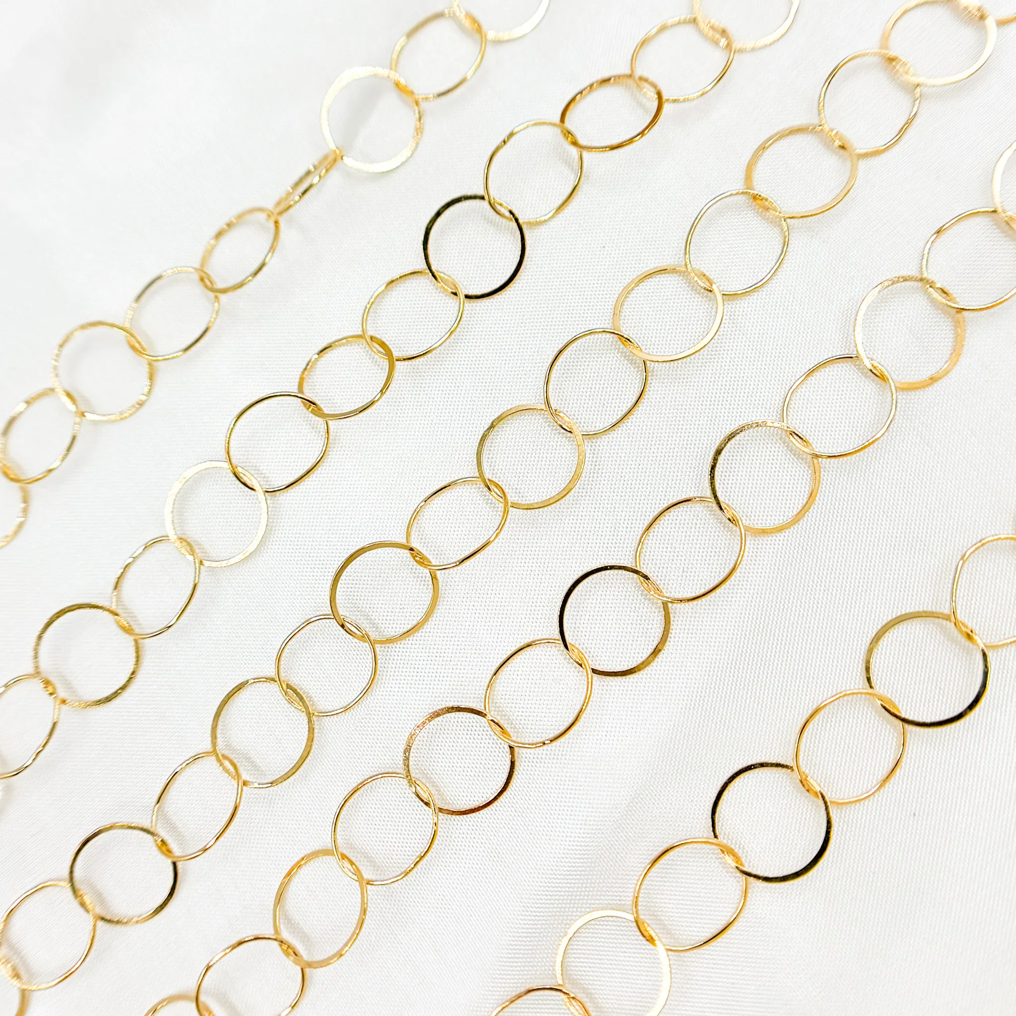 693FGF. 14K Gold Filled Flat Round Link Chain - Image 6