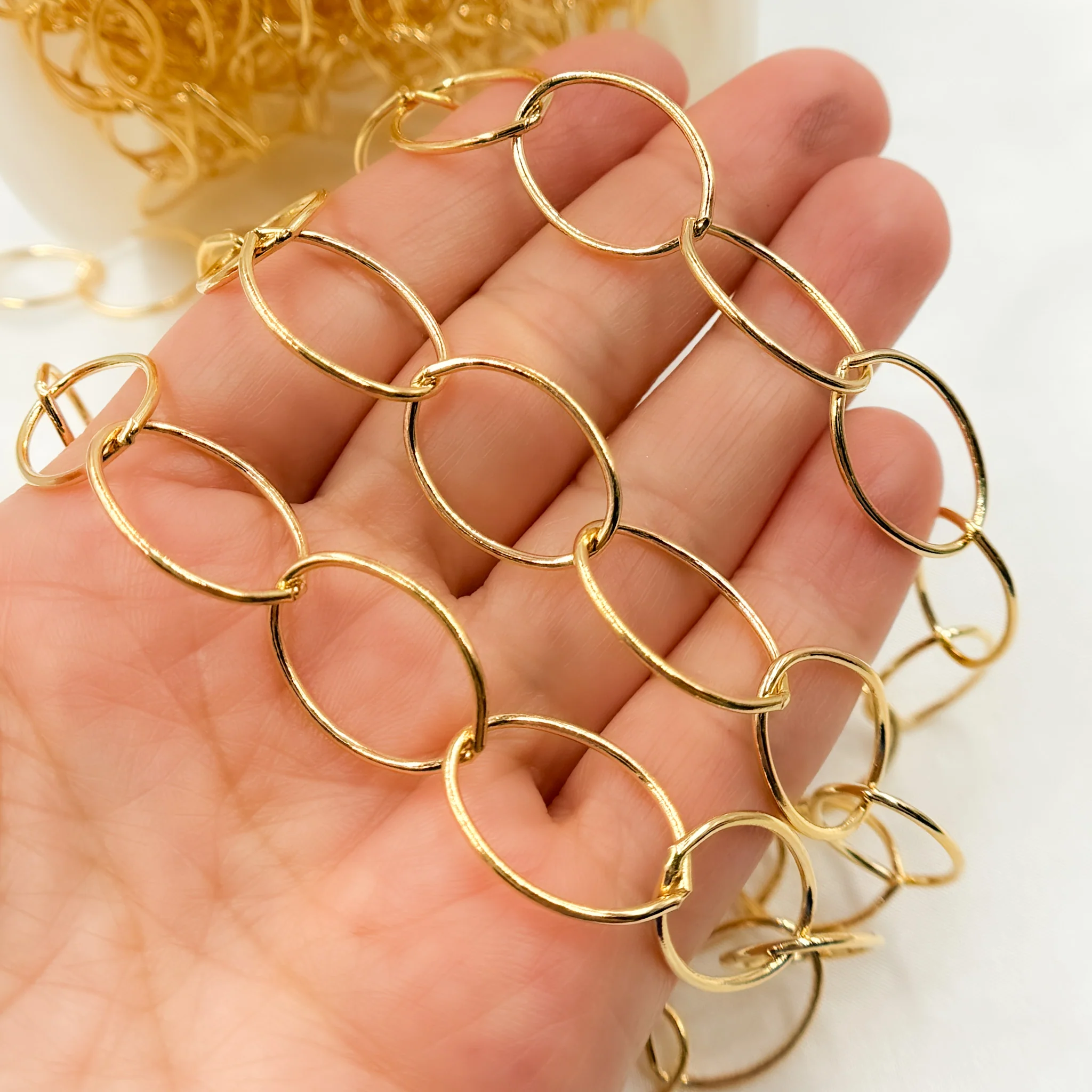 674GF. 14k Gold Filled Smooth Oval Link Chain - Image 3