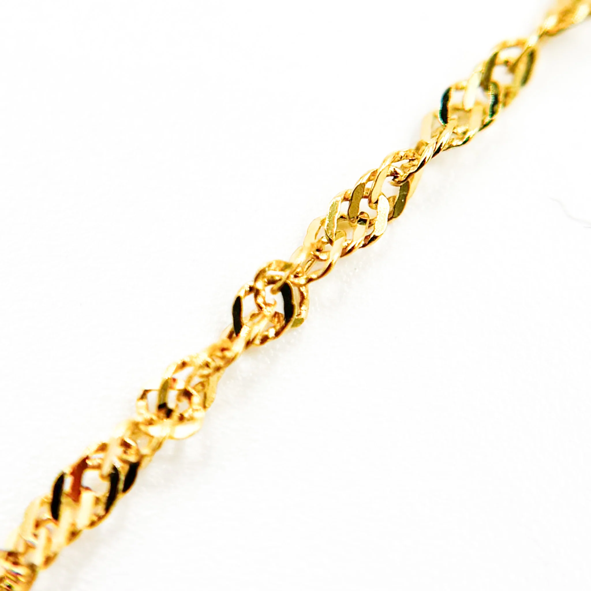 024G2SLMSIT2. 14K Solid Gold Singapore Chain - Image 4