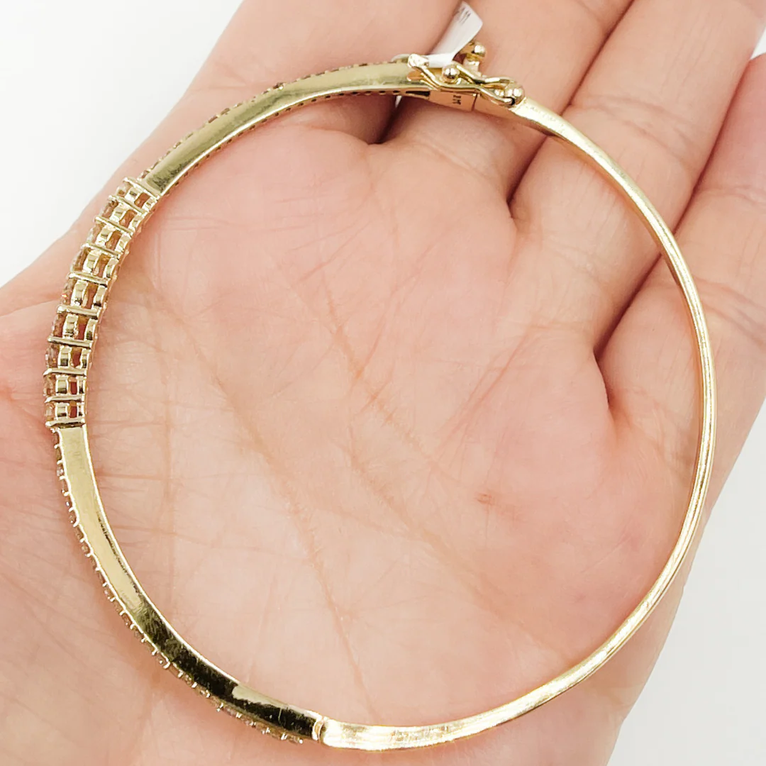 KG101. 14K Solid Gold Bangle with Diamonds - Image 2