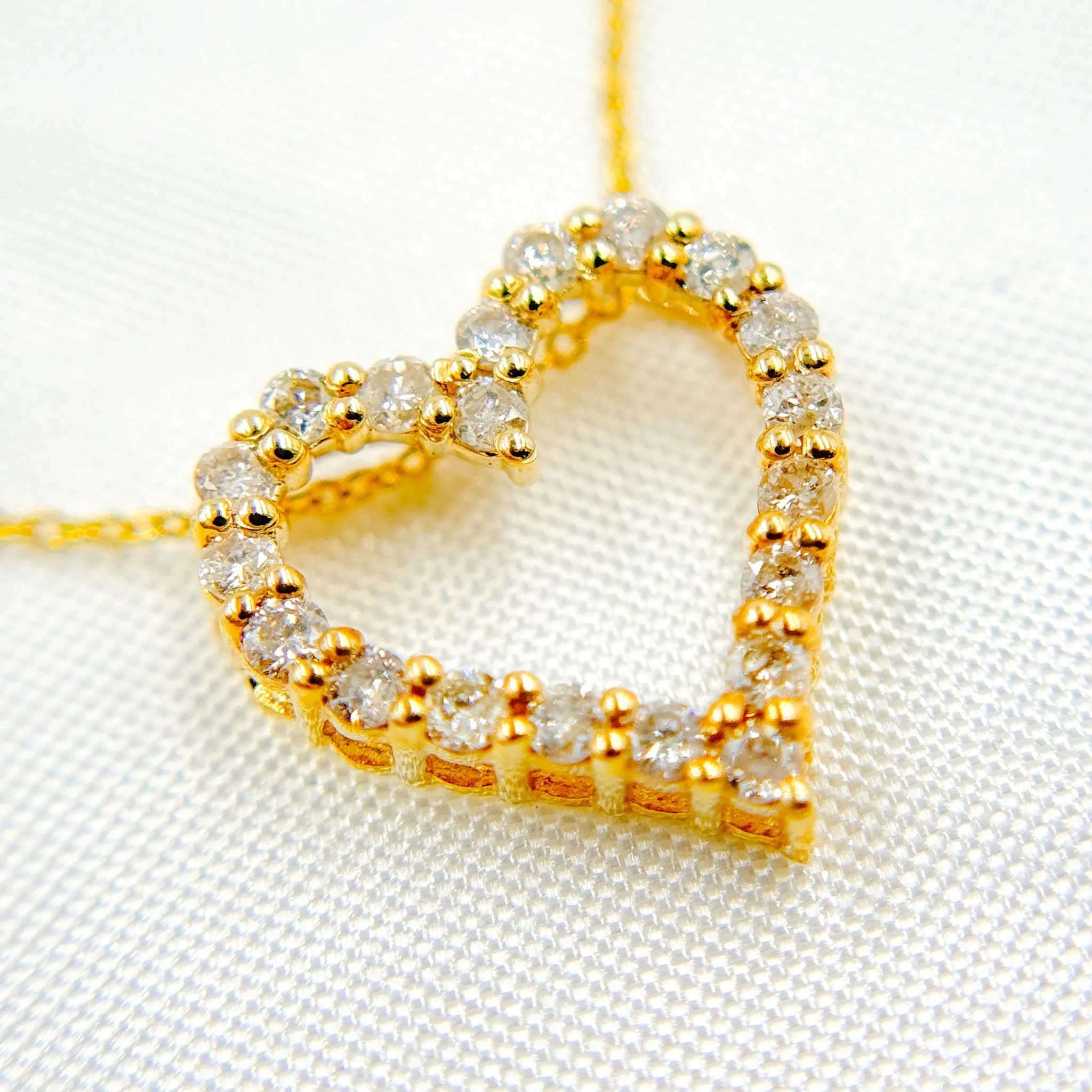 TJ0006. 14K Solid Gold Diamond Heart Shape Necklace - Image 4