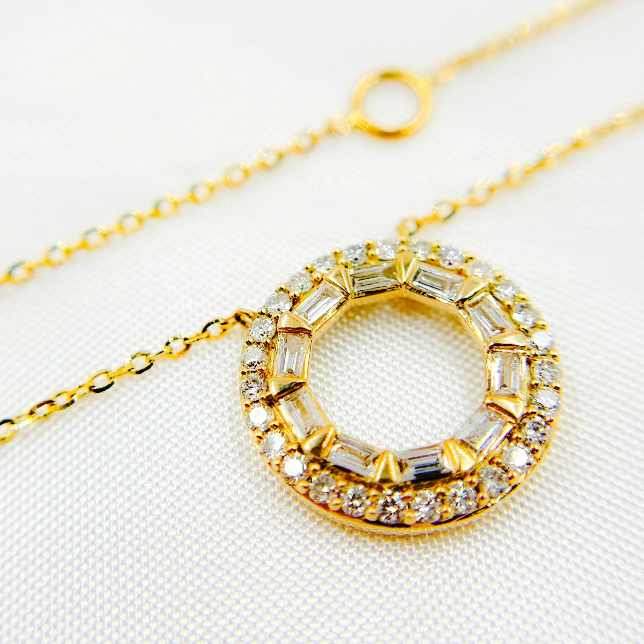 NT402341. 14K Solid Gold Diamond Necklace - Image 2