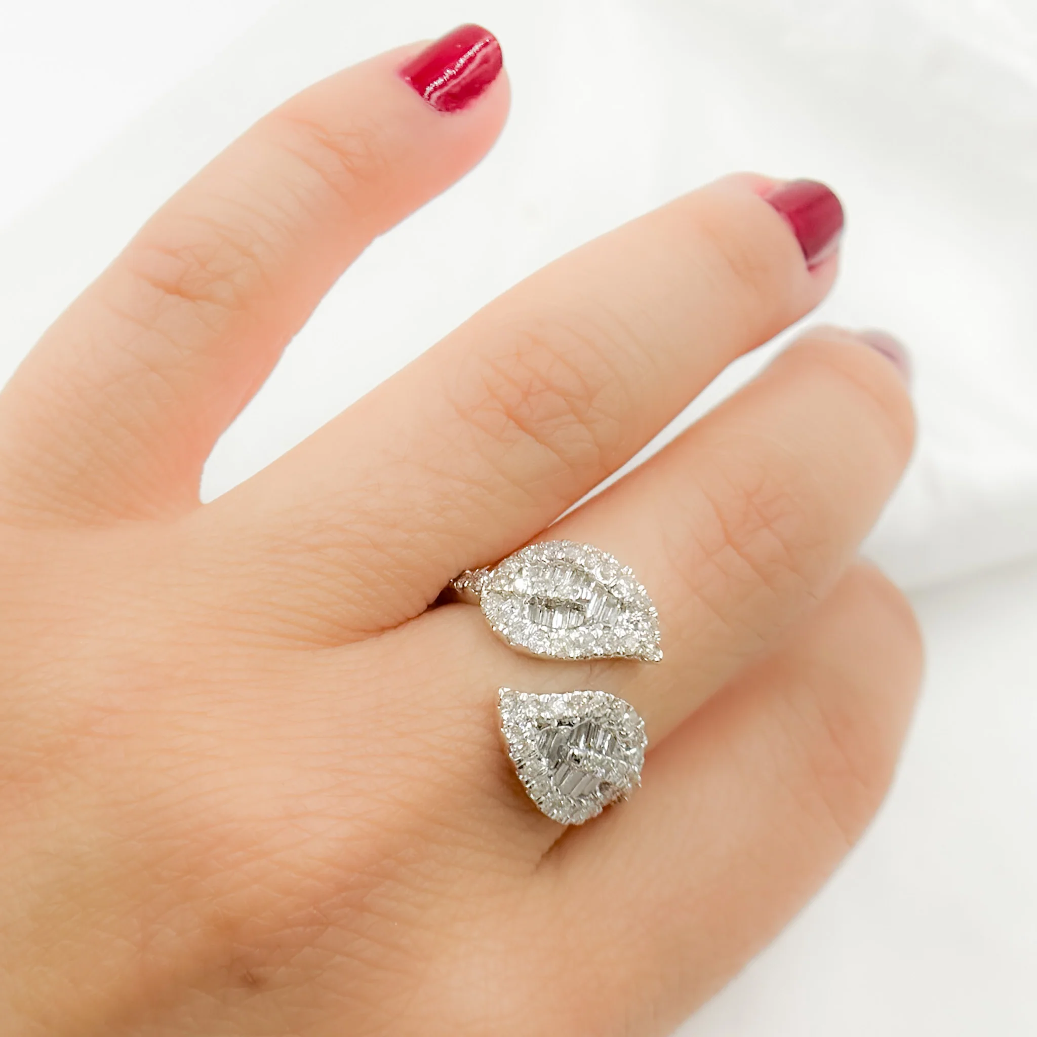 RFL17165. 14K Solid Gold Diamond Open Leaf Ring - Image 3