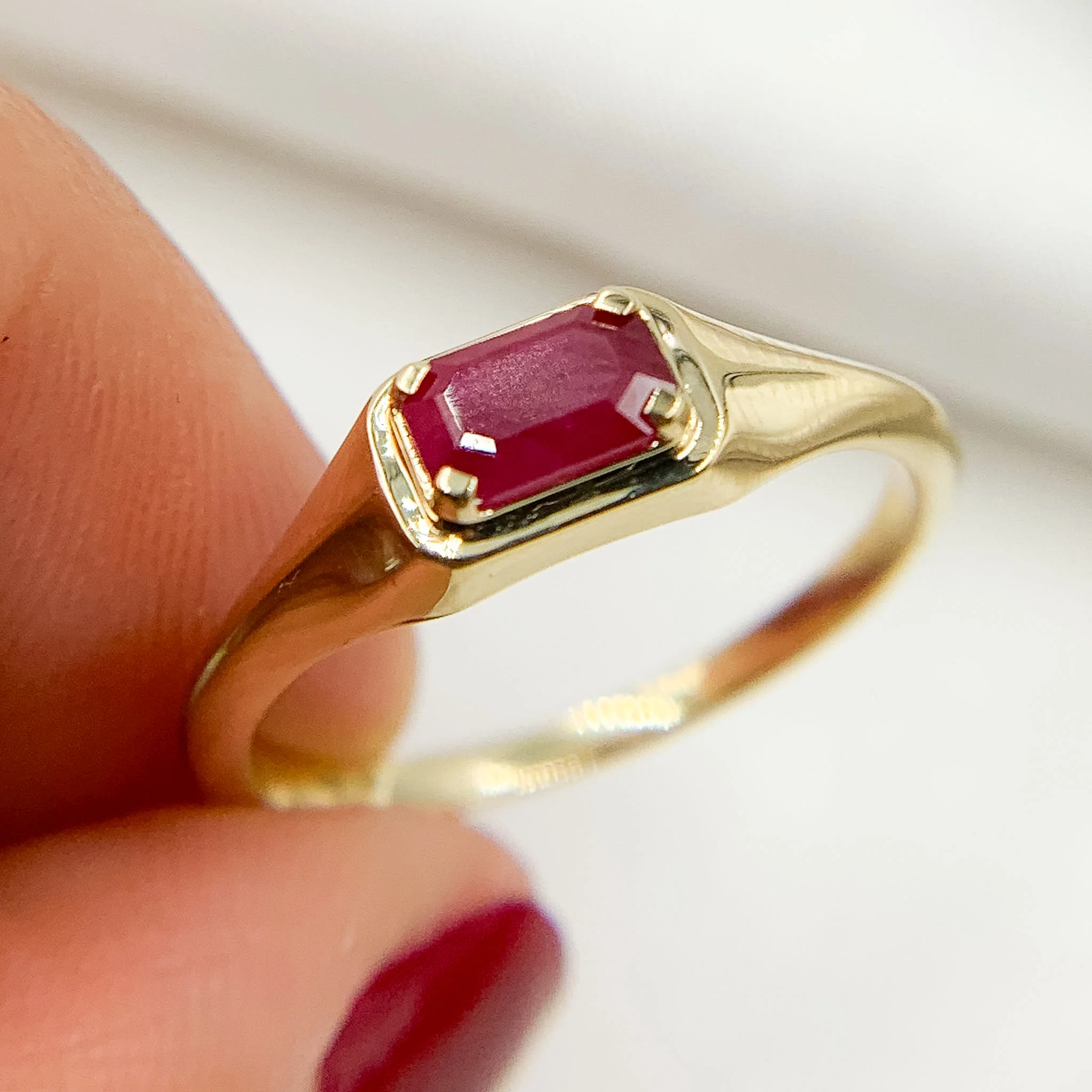 RN417582. 14K Solid Gold Gemstone Ring - Image 9