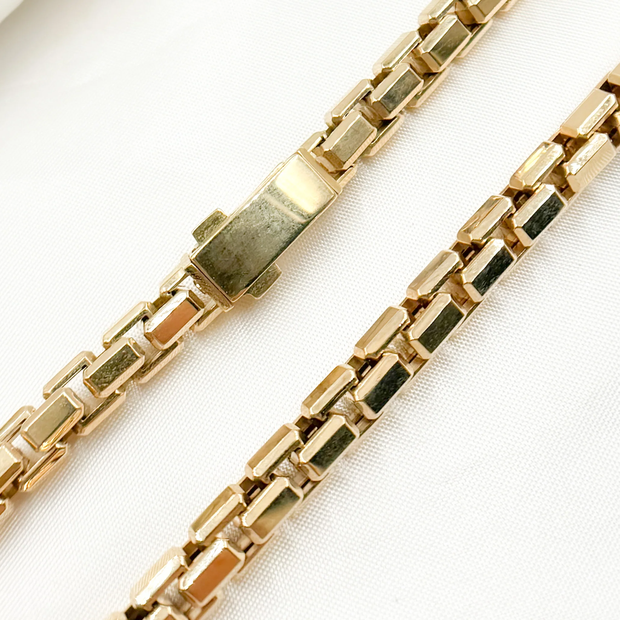 2209343C1. 14K Solid Gold Box Link Chain - Image 5