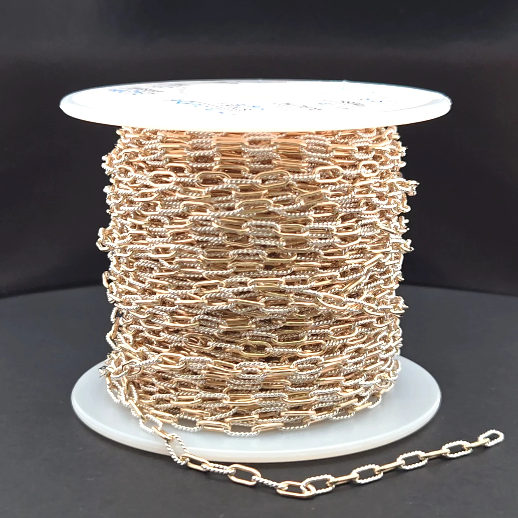 XM3106PZXETT. 14k Gold Filled Smooth and Silver Textured Paperclip Link Chain - Image 10