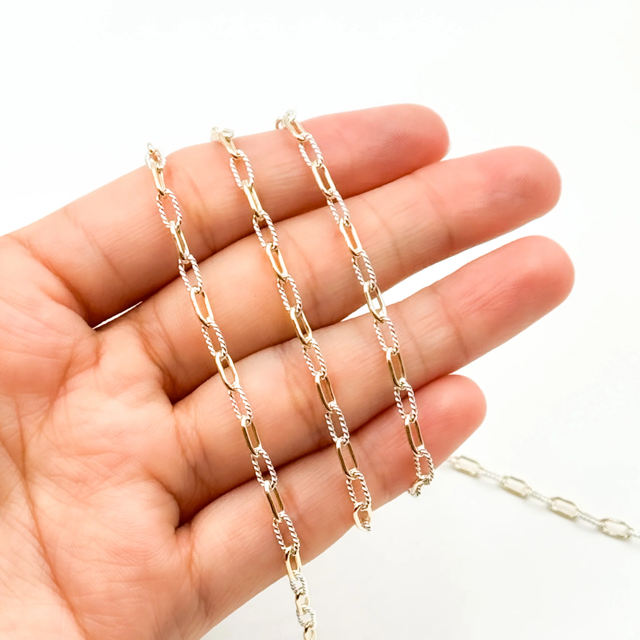 XM3106PZXETT. 14k Gold Filled Smooth and Silver Textured Paperclip Link Chain - Image 7