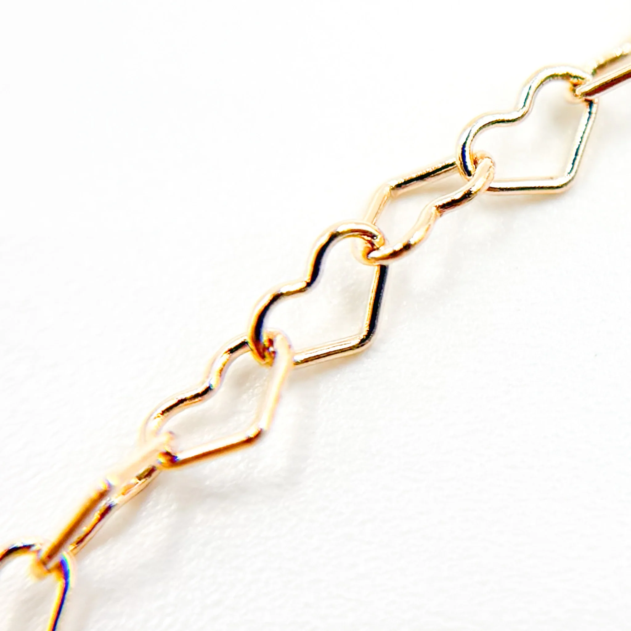 35SP/14KbyFt. 14K Yellow Solid Gold Heart Link Chain - Image 5