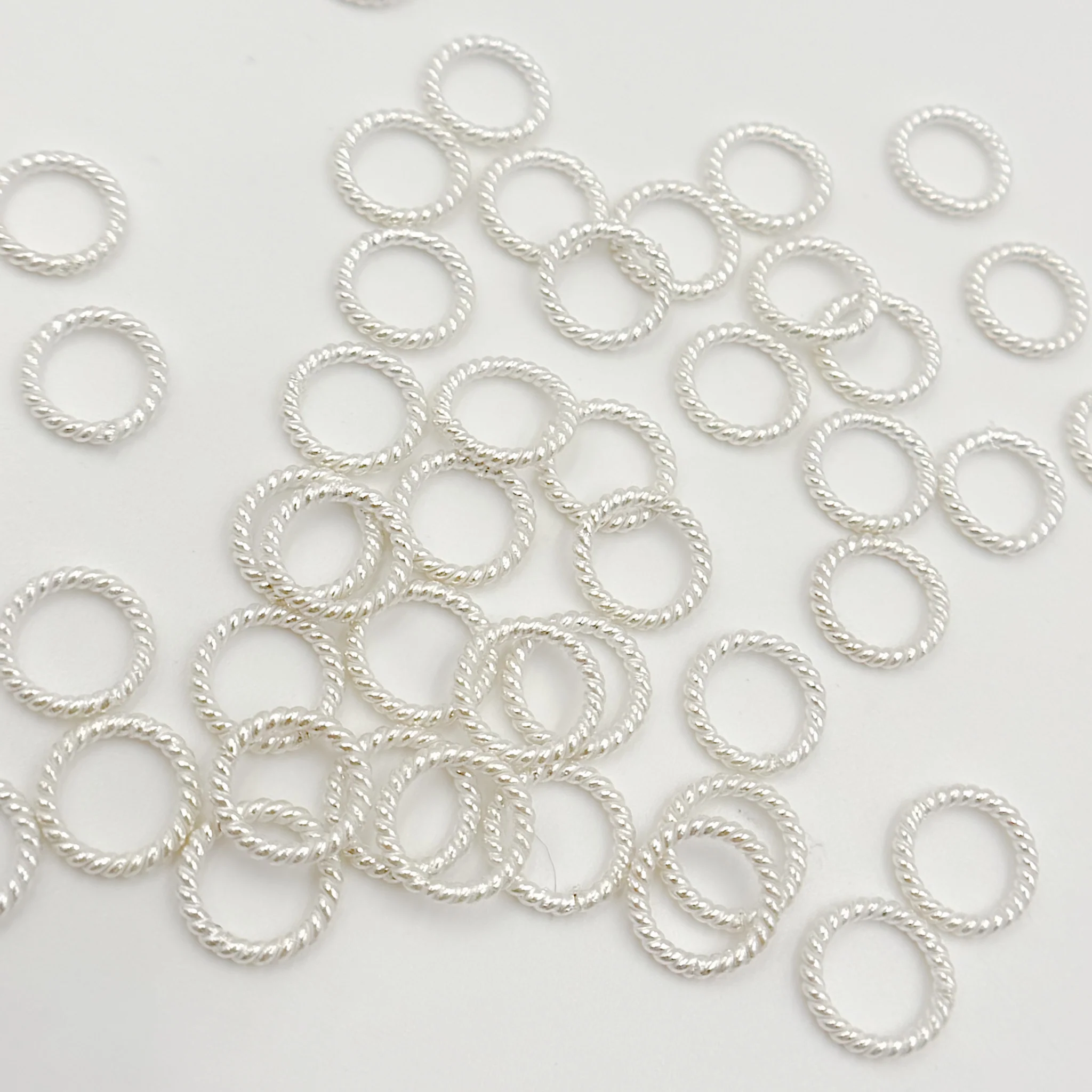 5004487CT. 8MM 20.5 Gauge White Twisted Close Jump Ring - Image 3