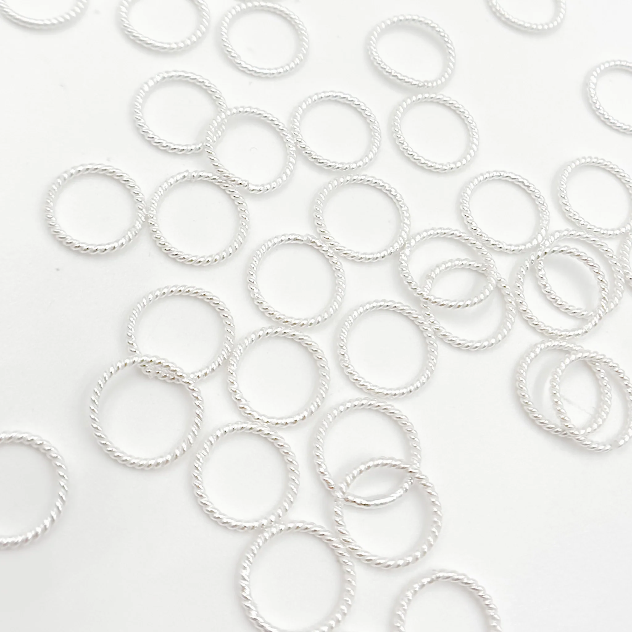 5004490CT. 10MM 20.5 Gauge White Twisted Close Jump Ring - Image 3