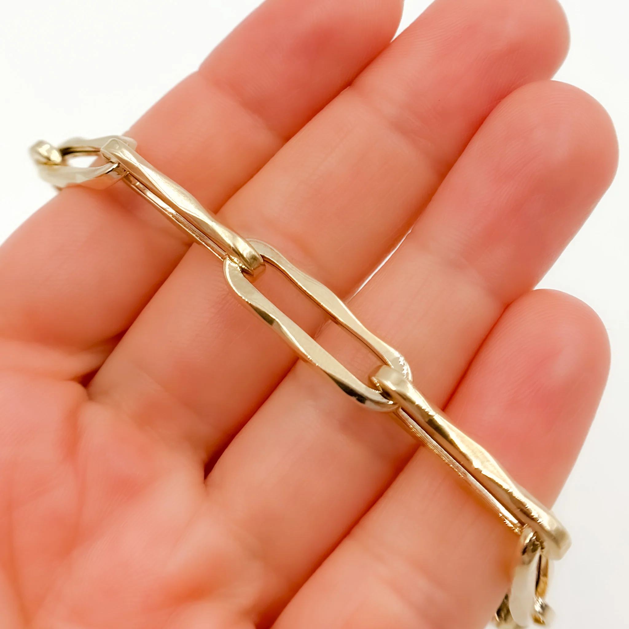 568/A041B. 14K Solid Gold Hollow Flat Paperclip Link Bracelet - Image 2