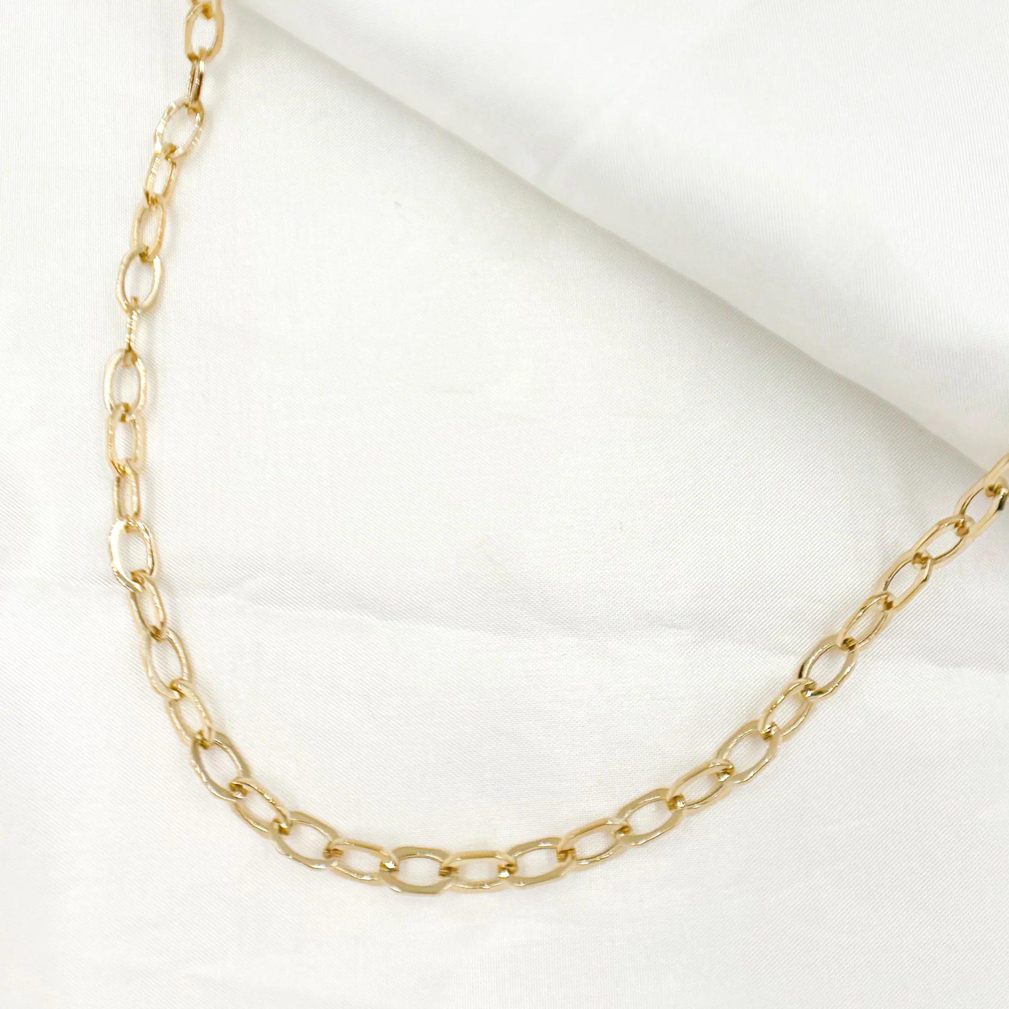 568/A064. 14K Solid Hollow Gold Flat Oval Link Chain - Image 4