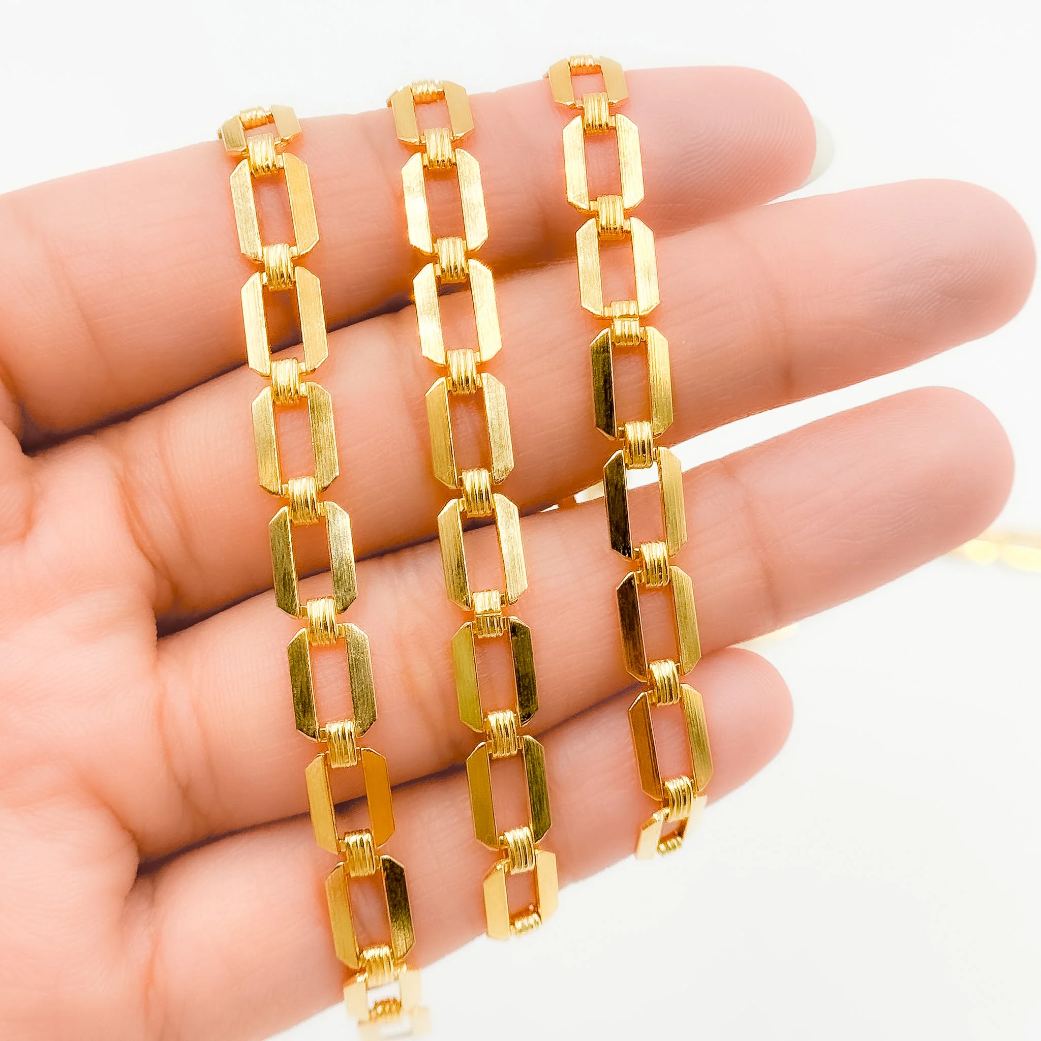 60GF. 14K Gold-Filled Modern Rectangular Fancy Link Chain - Image 3