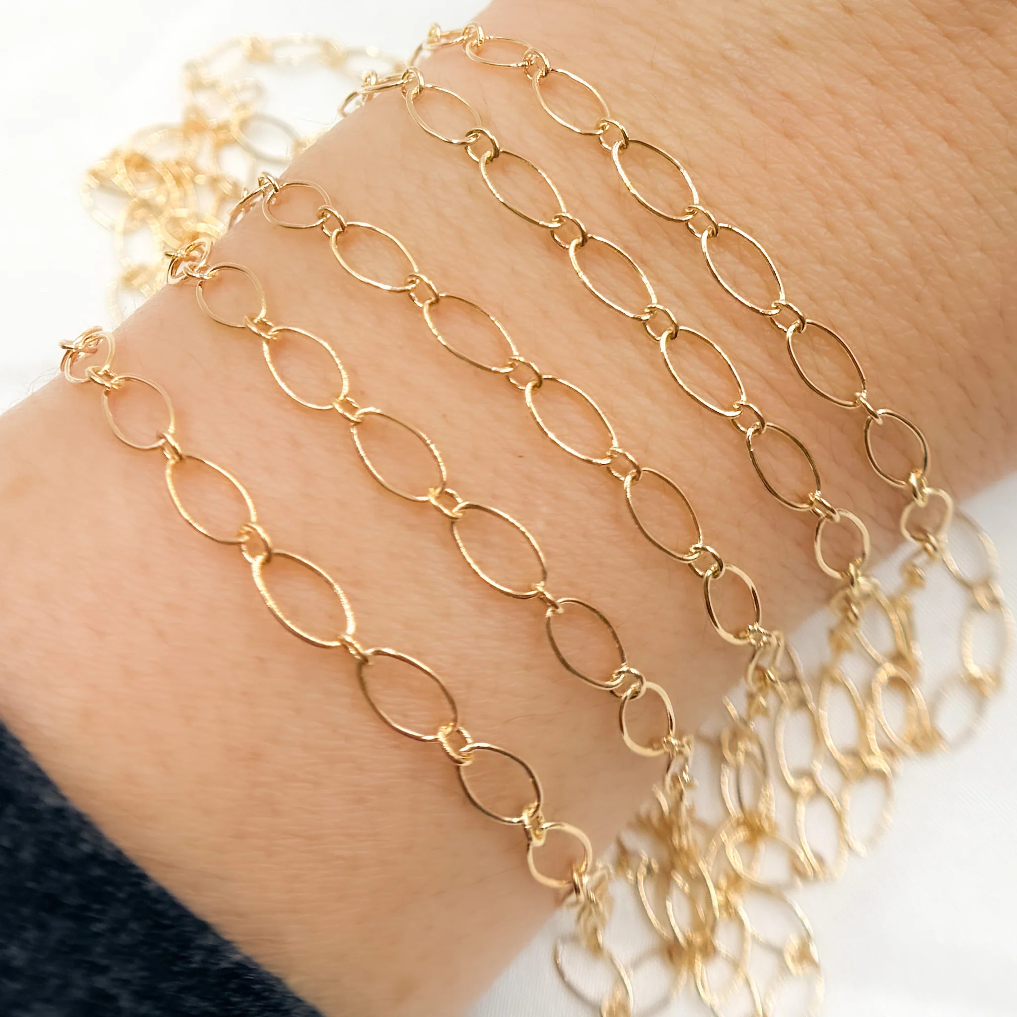 790GF. Gold-Filled Smooth Oval Long and Short Link Chain - Image 2