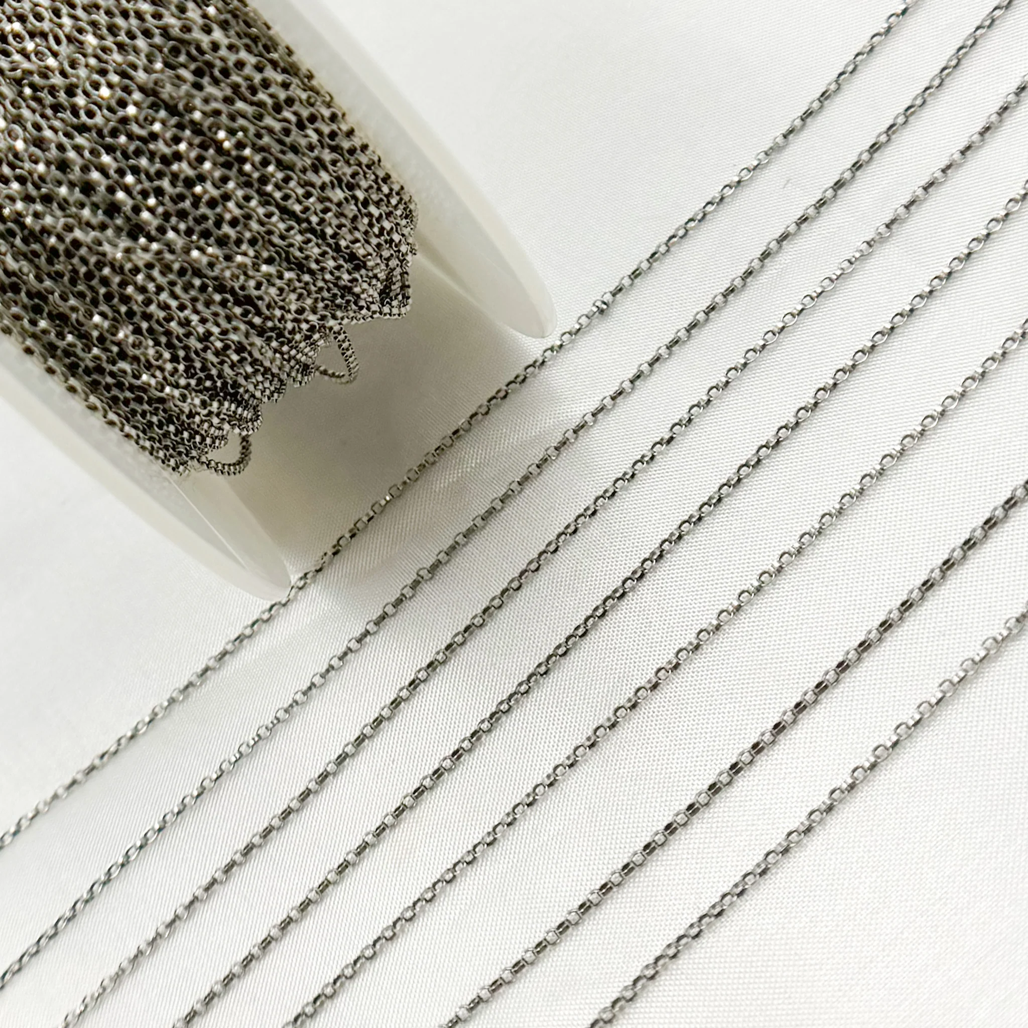 887OX. Oxidized Sterling Silver Oval Rolo Chain - Image 6