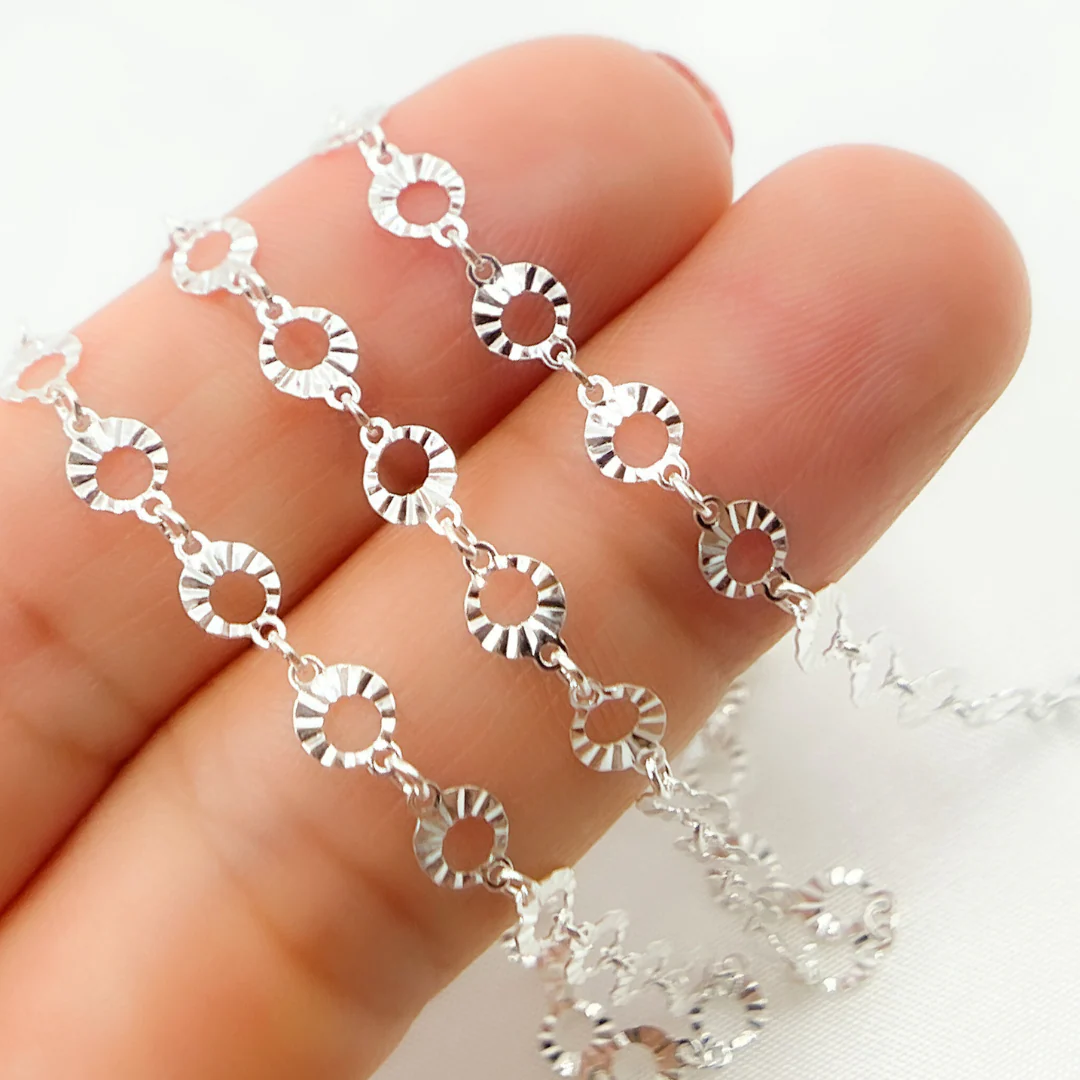 V20DCSS. Sterling Silver Diamond Cut Circle Link