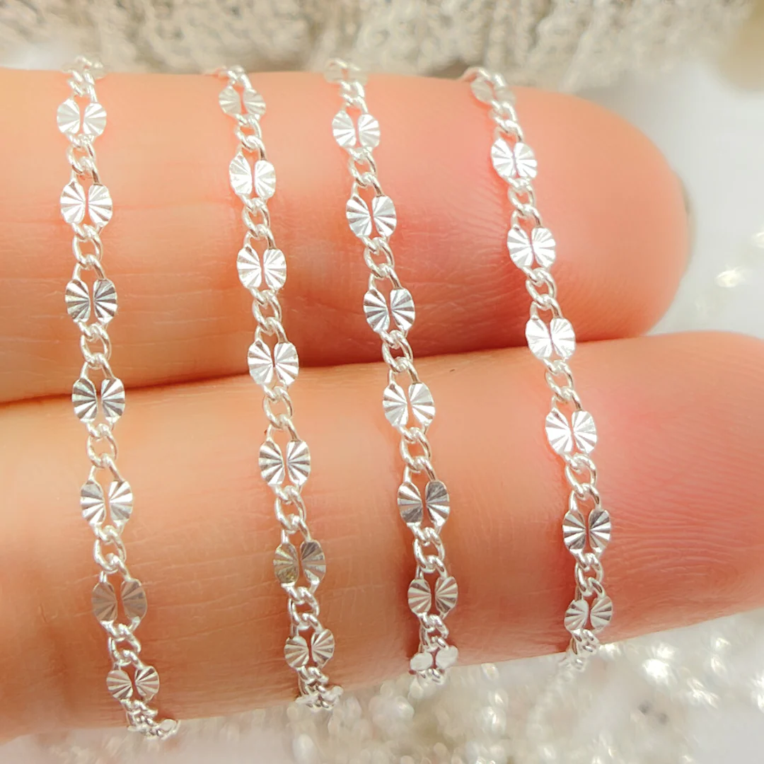 V186SS. Sterling Silver Diamond Cut Flat Marina Link Chain