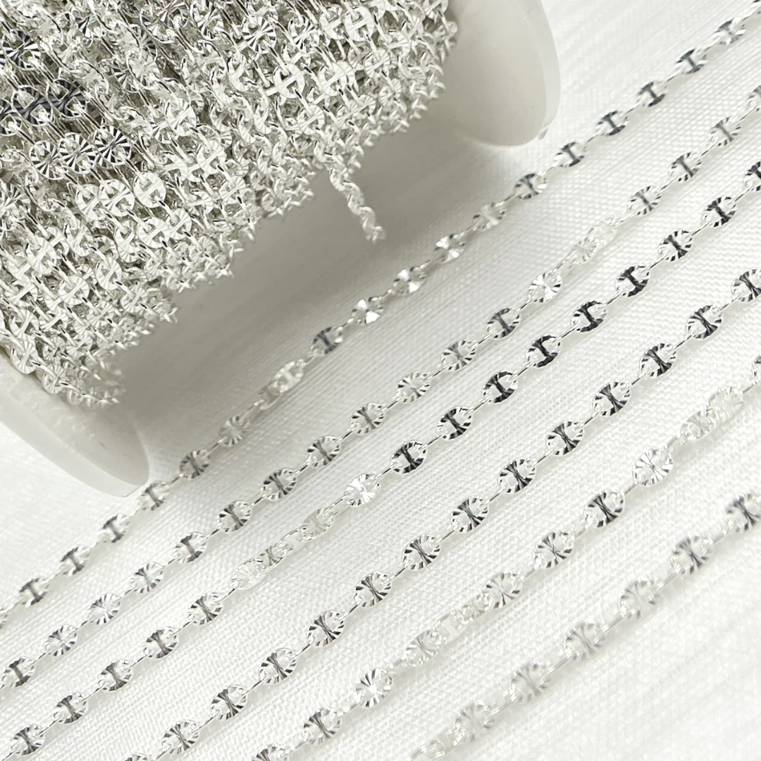 V91SS. Sterling Silver Diamond Cut Marina Chain - Image 5
