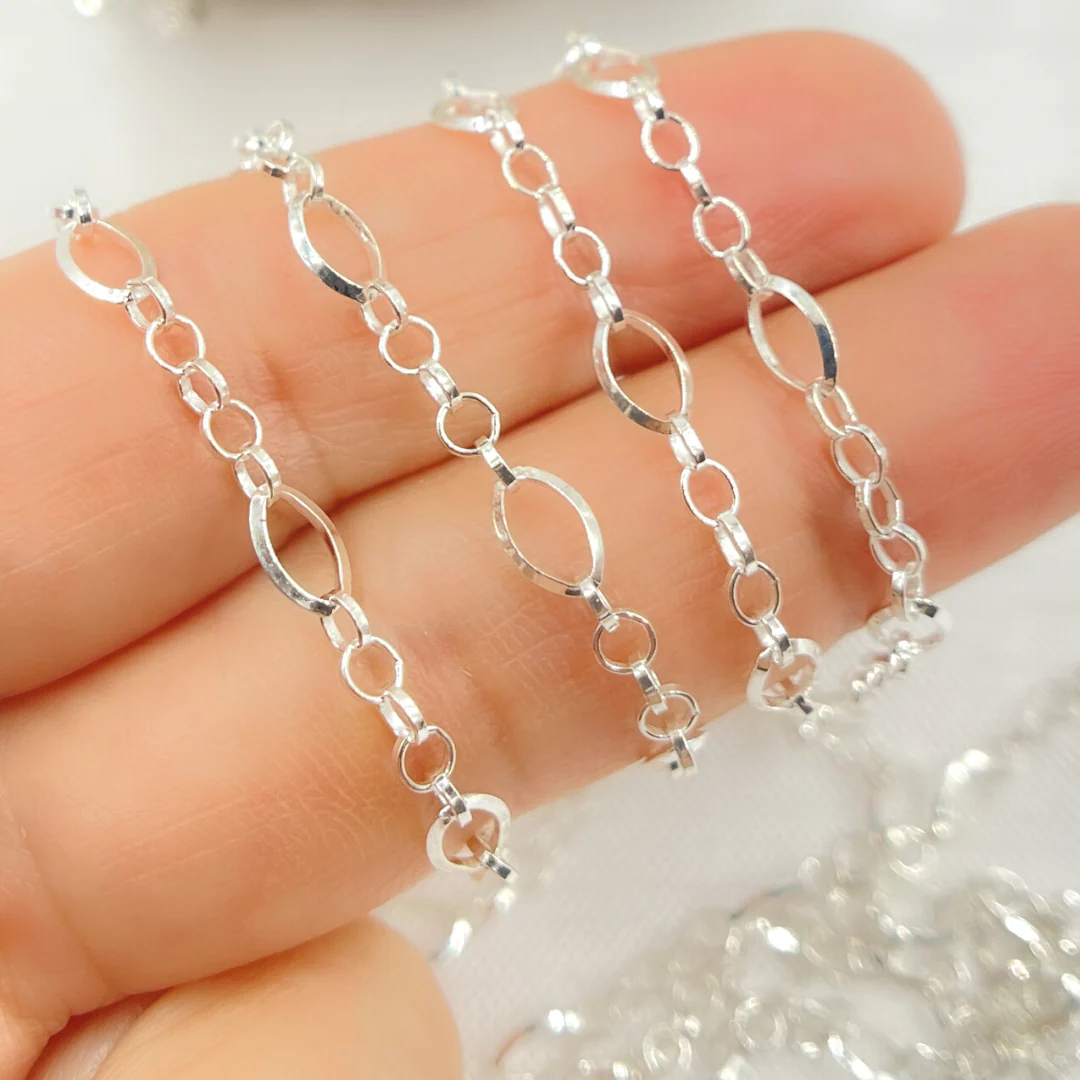 V178SS. Sterling Silver Diamond Cut Oval & 5 Flat Round Links Chain