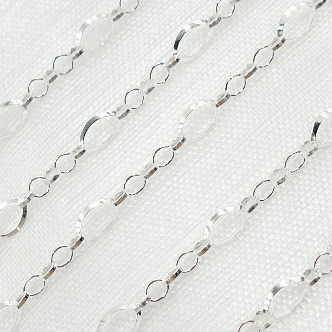 V178SS. Sterling Silver Diamond Cut Oval & 5 Flat Round Links Chain - Image 2
