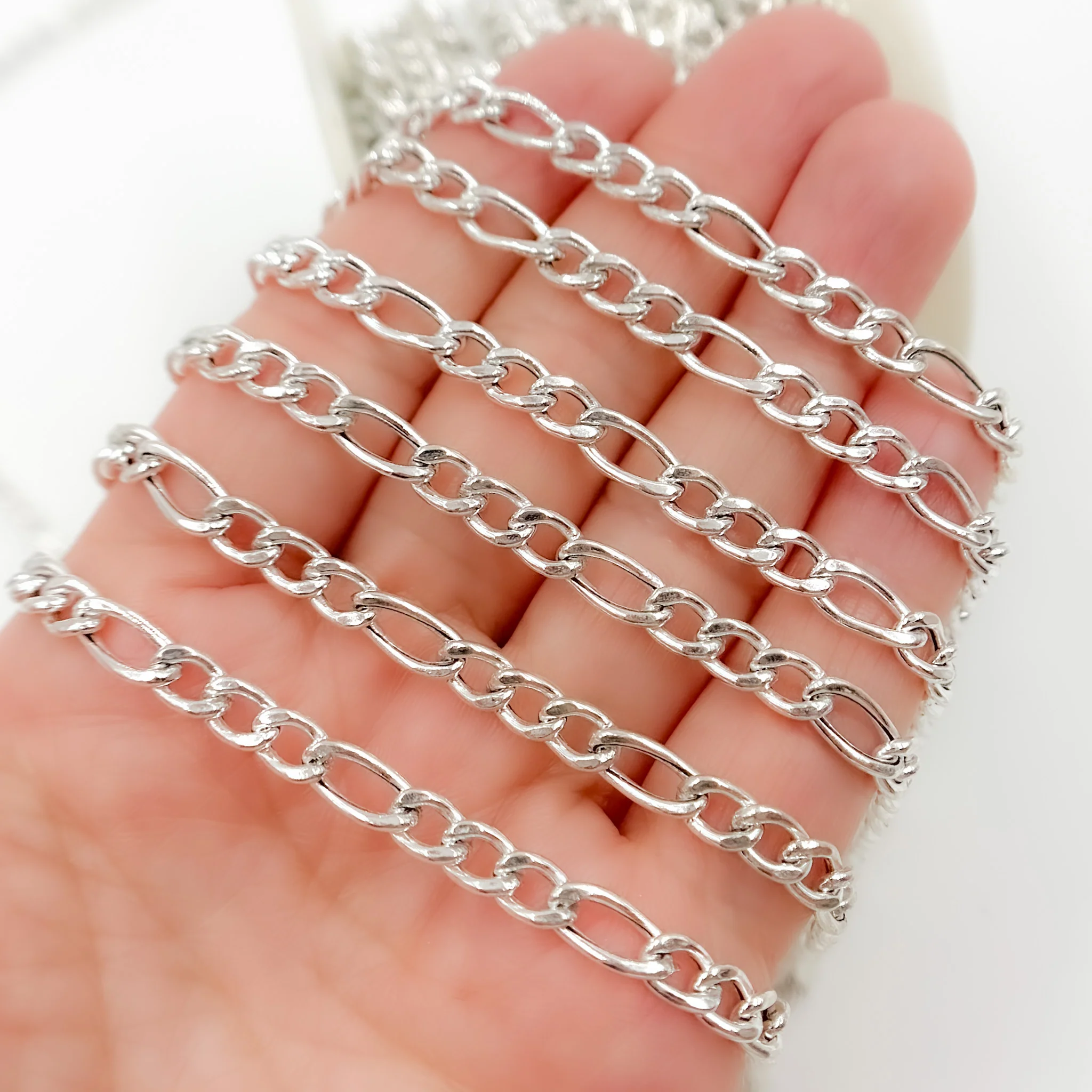 Y61SS. Sterling Silver Figaro Chain