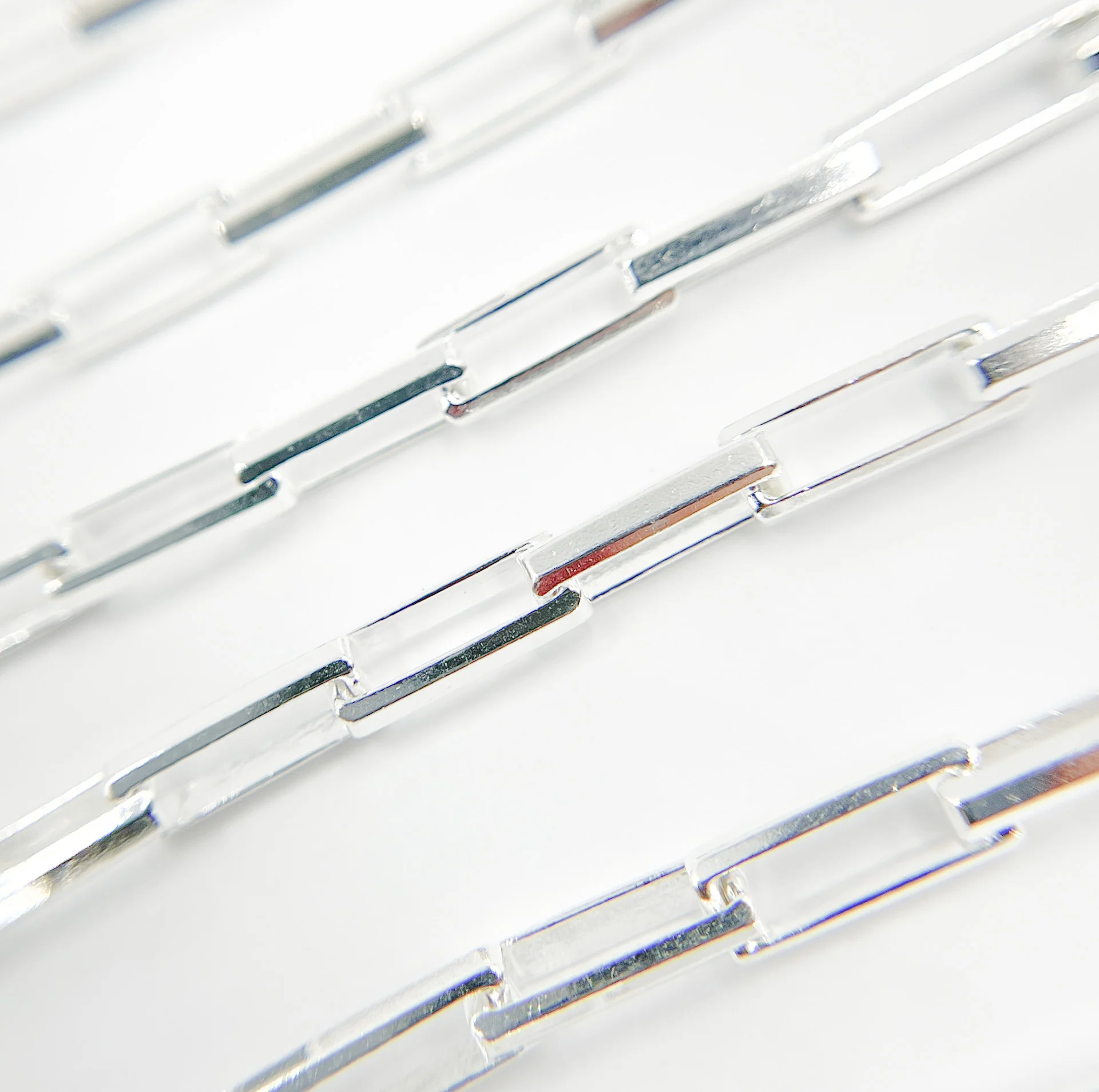 X16SS. Sterling Silver Flat Box Link Chain