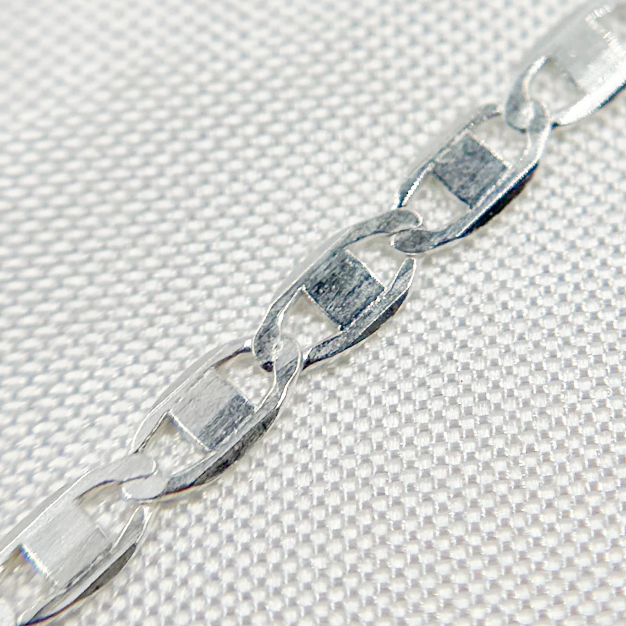 Z82SS. Sterling Silver Flat Marina Chain - Image 3