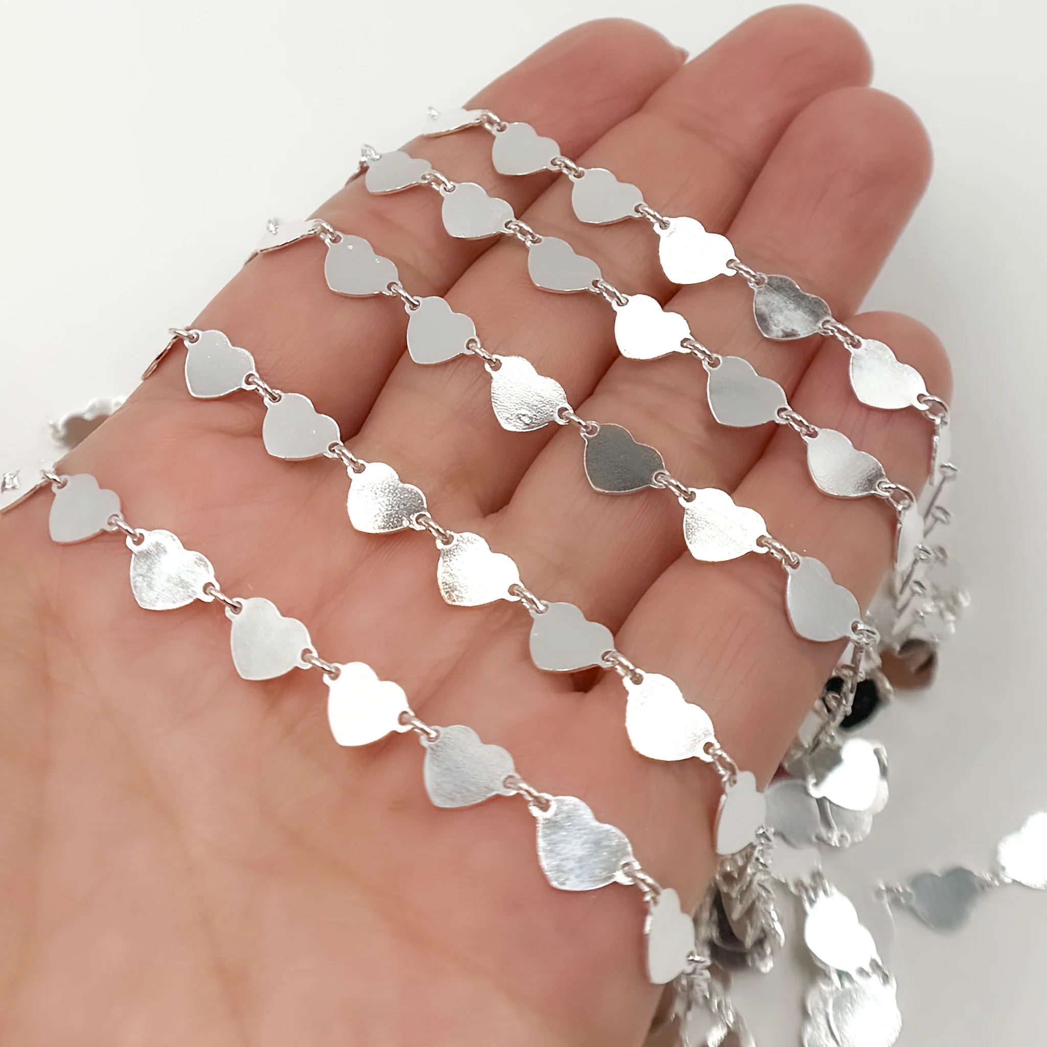 V135SS. Sterling Silver Heart Chain - Image 3