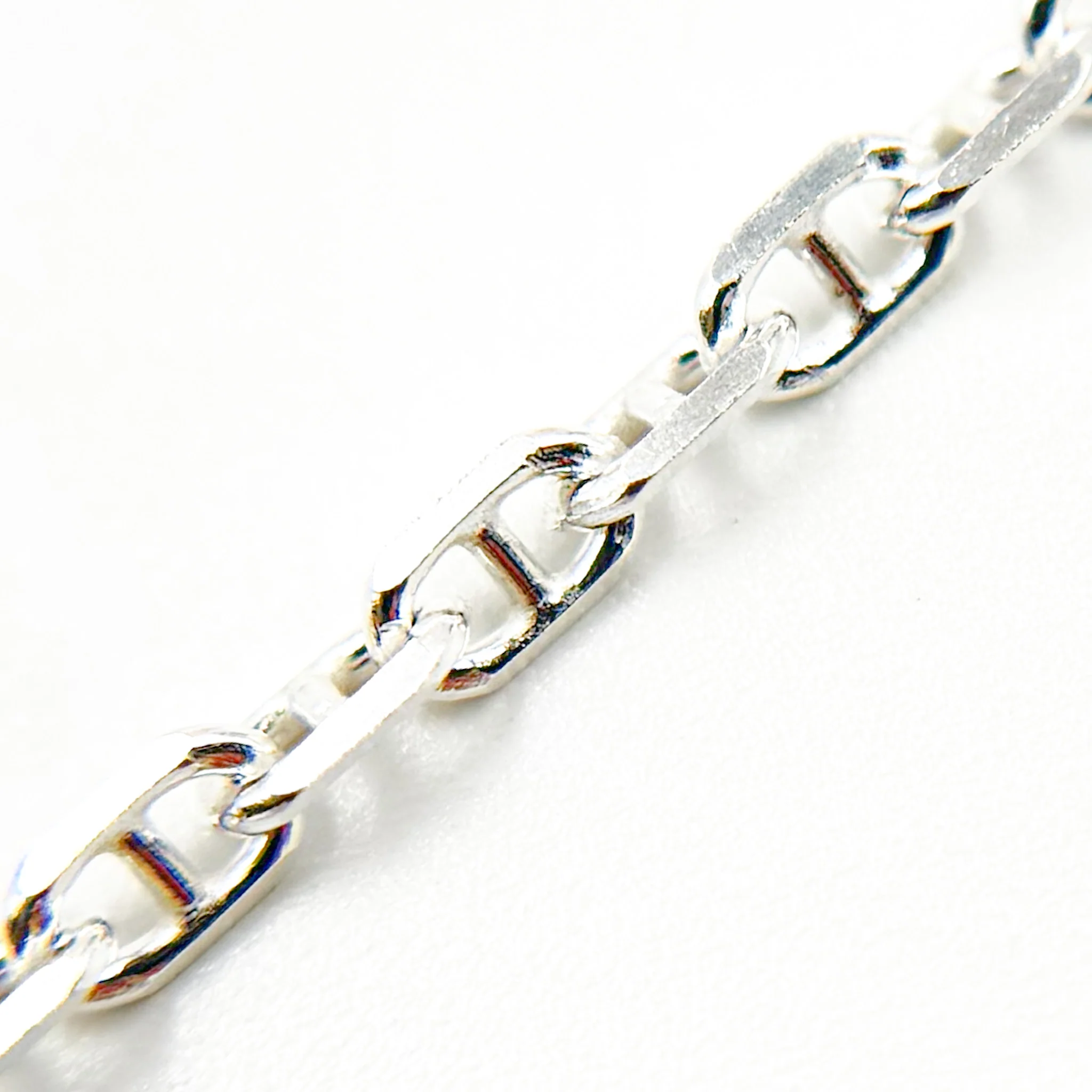 Y70SS. Sterling Silver Diamond Cut Marina Chain - Image 4