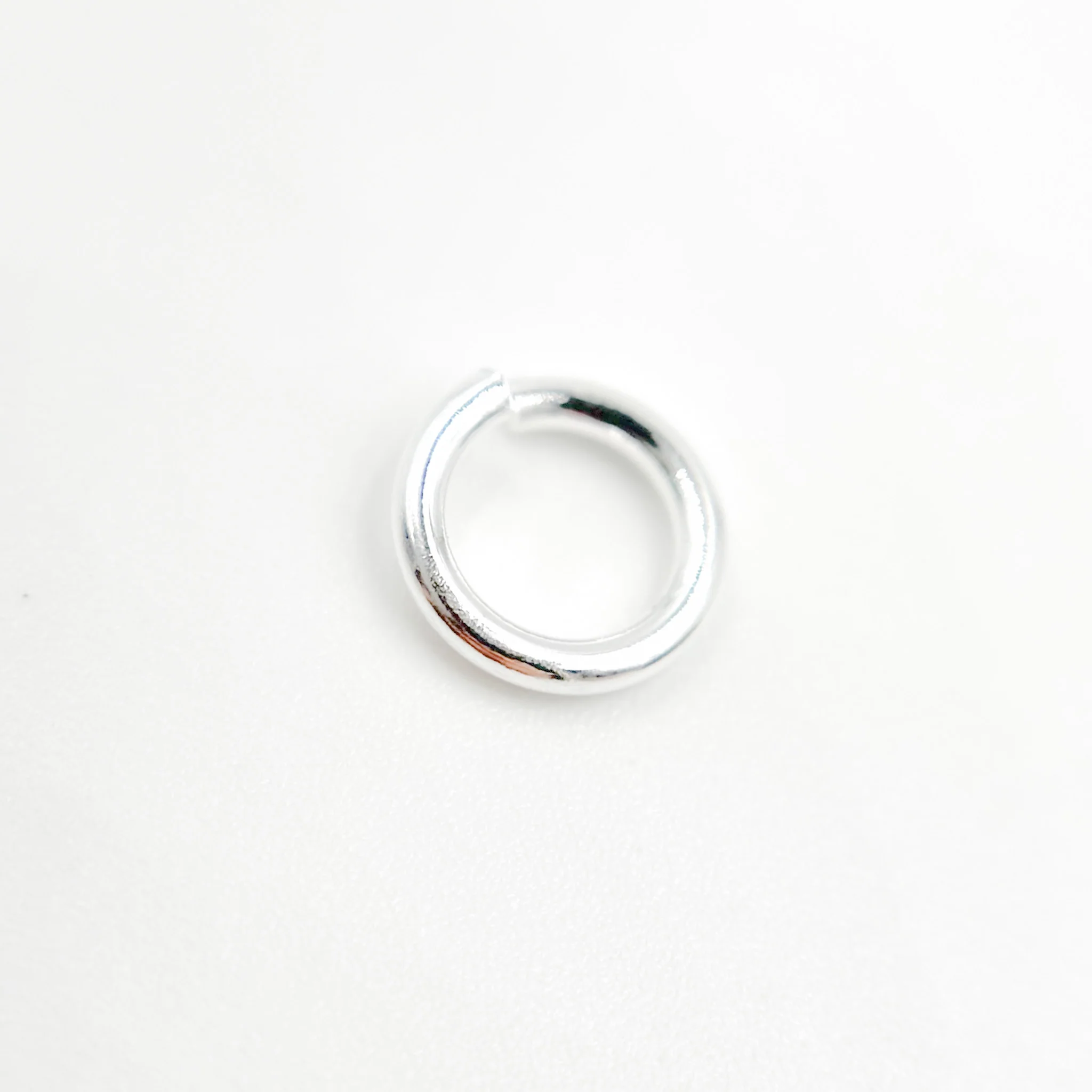 5004522. 6MM 18Gauge White Sterling Silver Open Jump Ring
