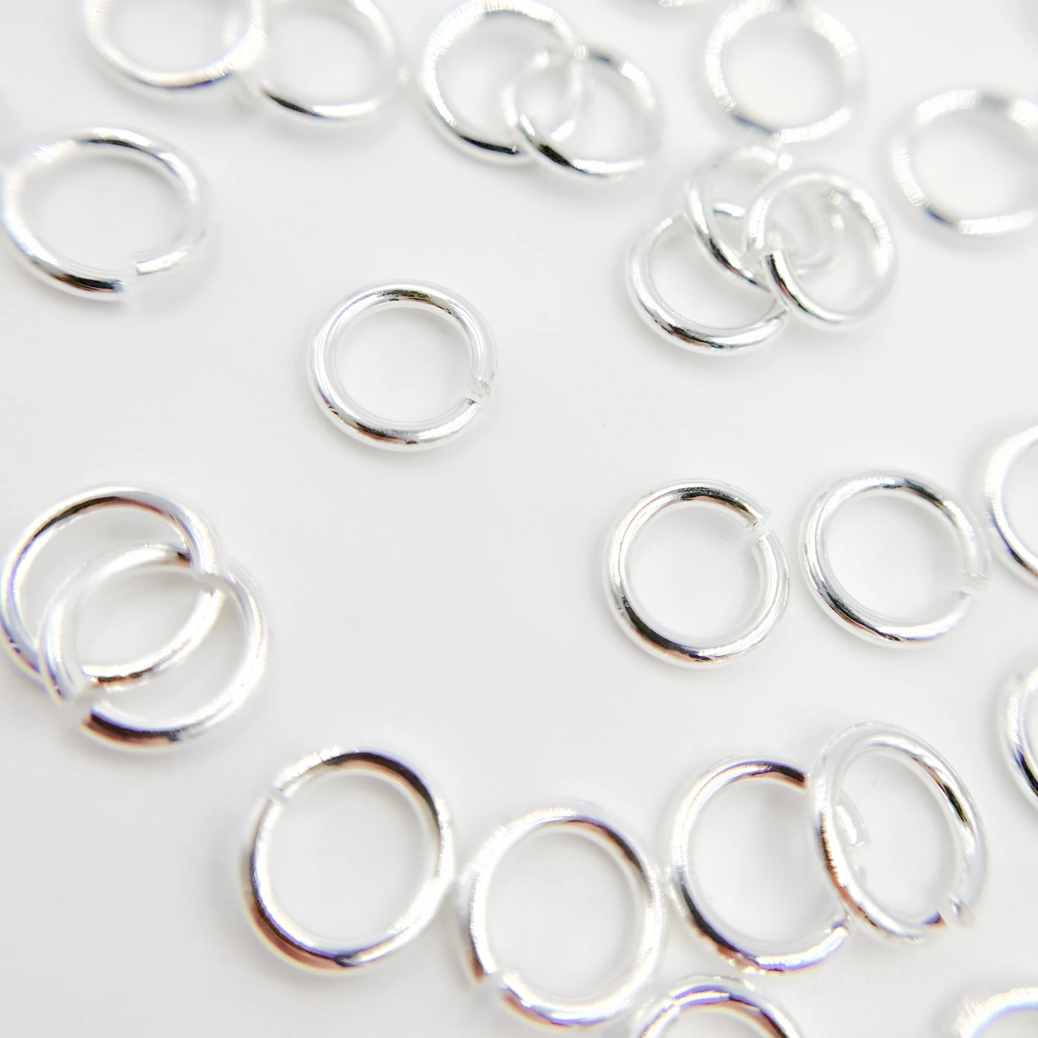 5004522. 6MM 18Gauge White Sterling Silver Open Jump Ring - Image 3
