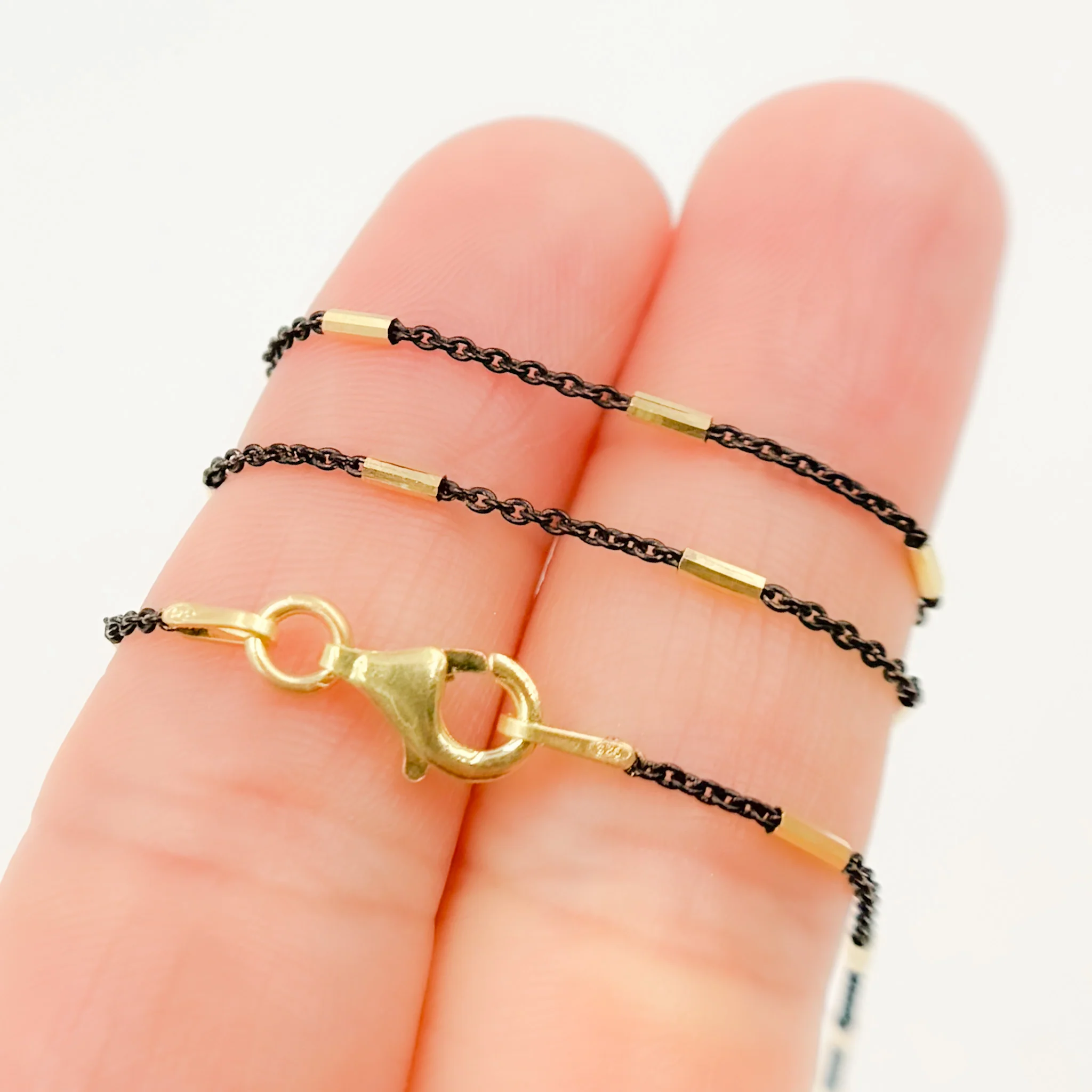 Z9GB1F. Oxidized 925 Sterling Silver Satellite Gold Plated Tube Necklace - Image 5
