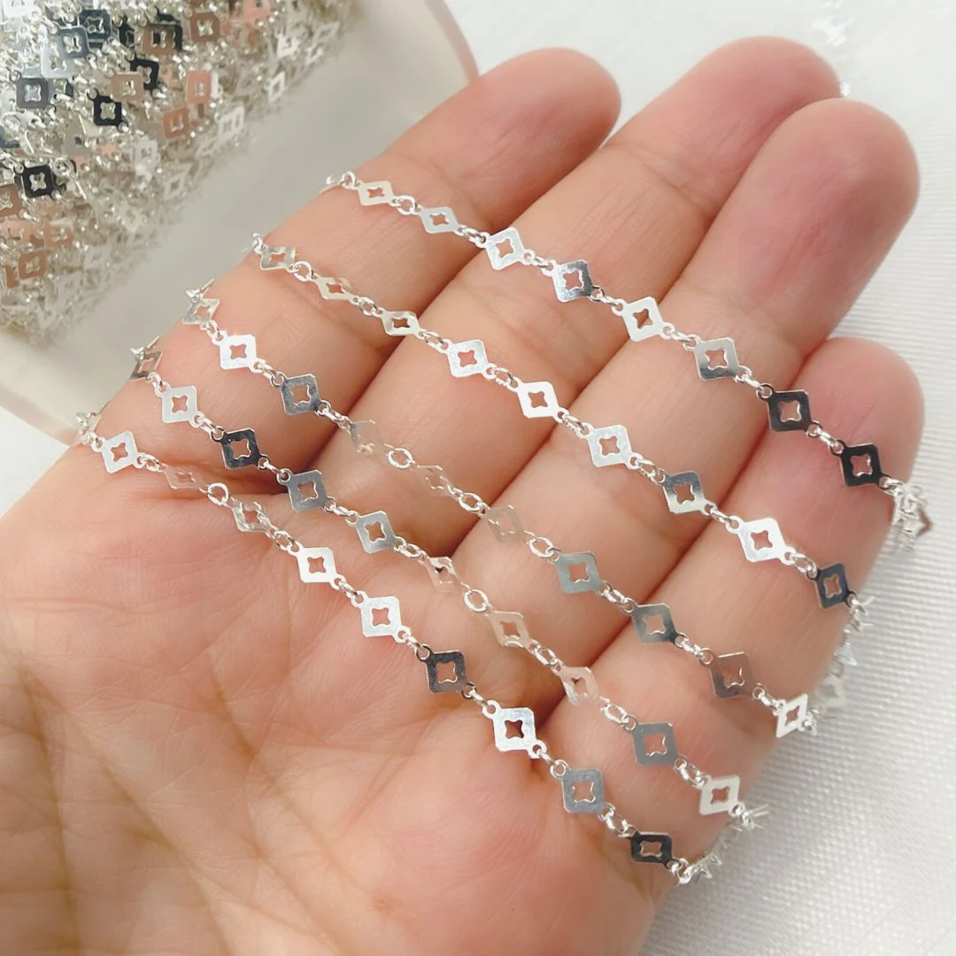 V18SS. Sterling Silver Patterned Diamond Shape Link Chain