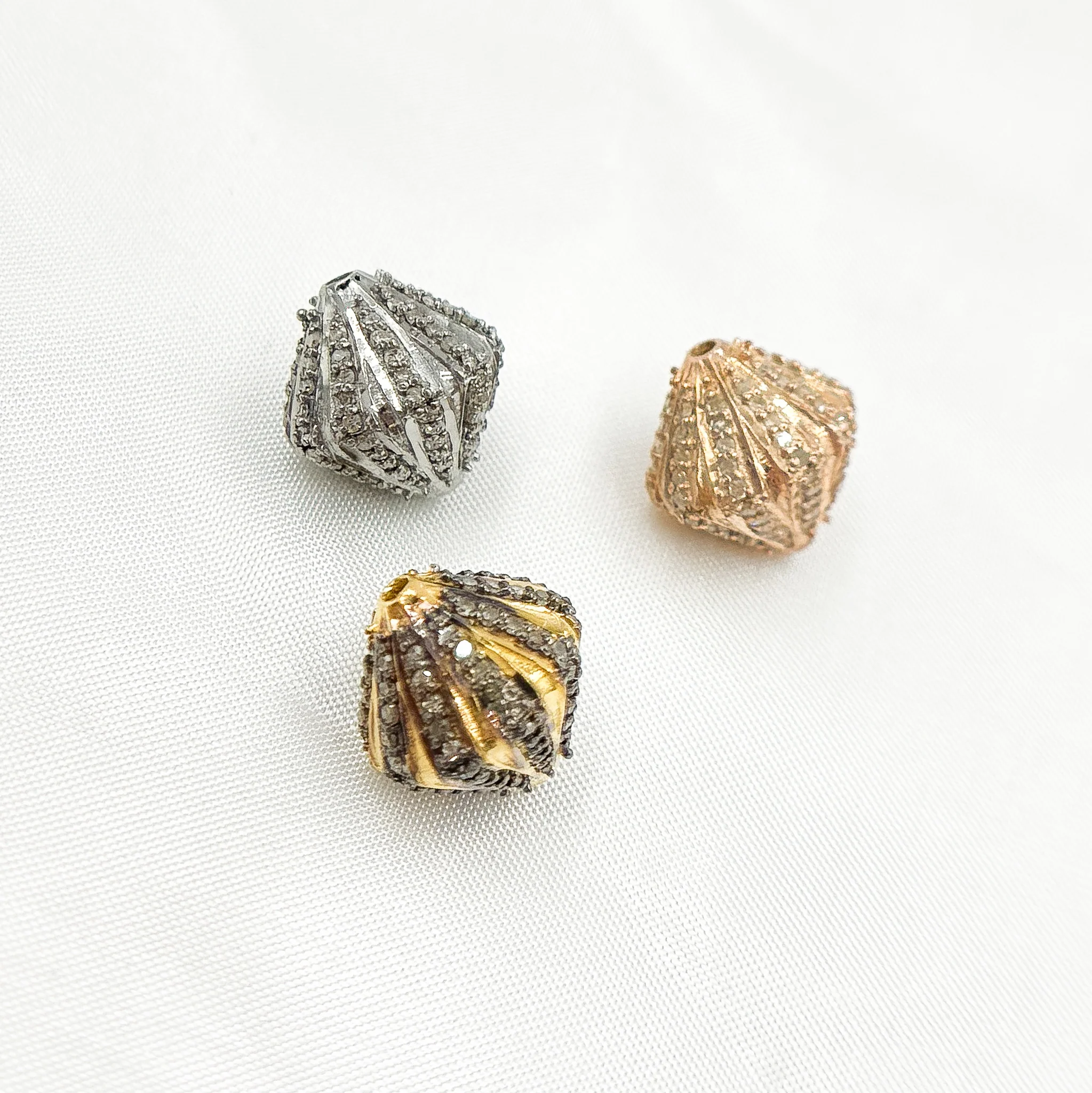 DC599. Diamond & Sterling Silver Rhombus Shape Bead - Image 10