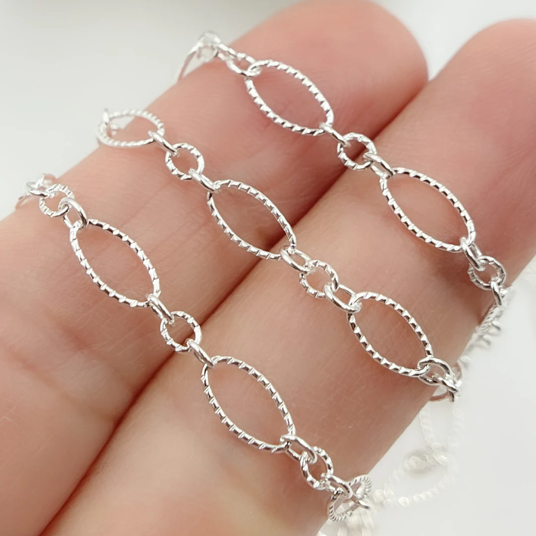 738TWSS. 925 Sterling Silver Twisted Oval and Round Link Chain