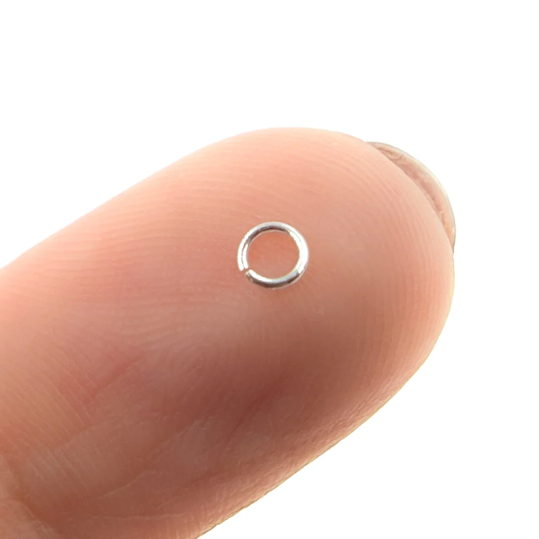MFT030DE28. 3MM 28Gauge White Sterling Silver Open Jump Ring