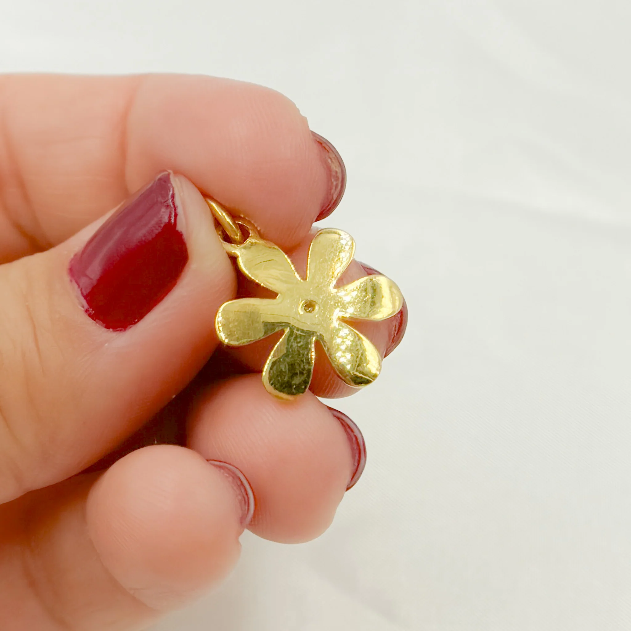 DC942. Diamond Sterling Silver Flower Charm - Image 3