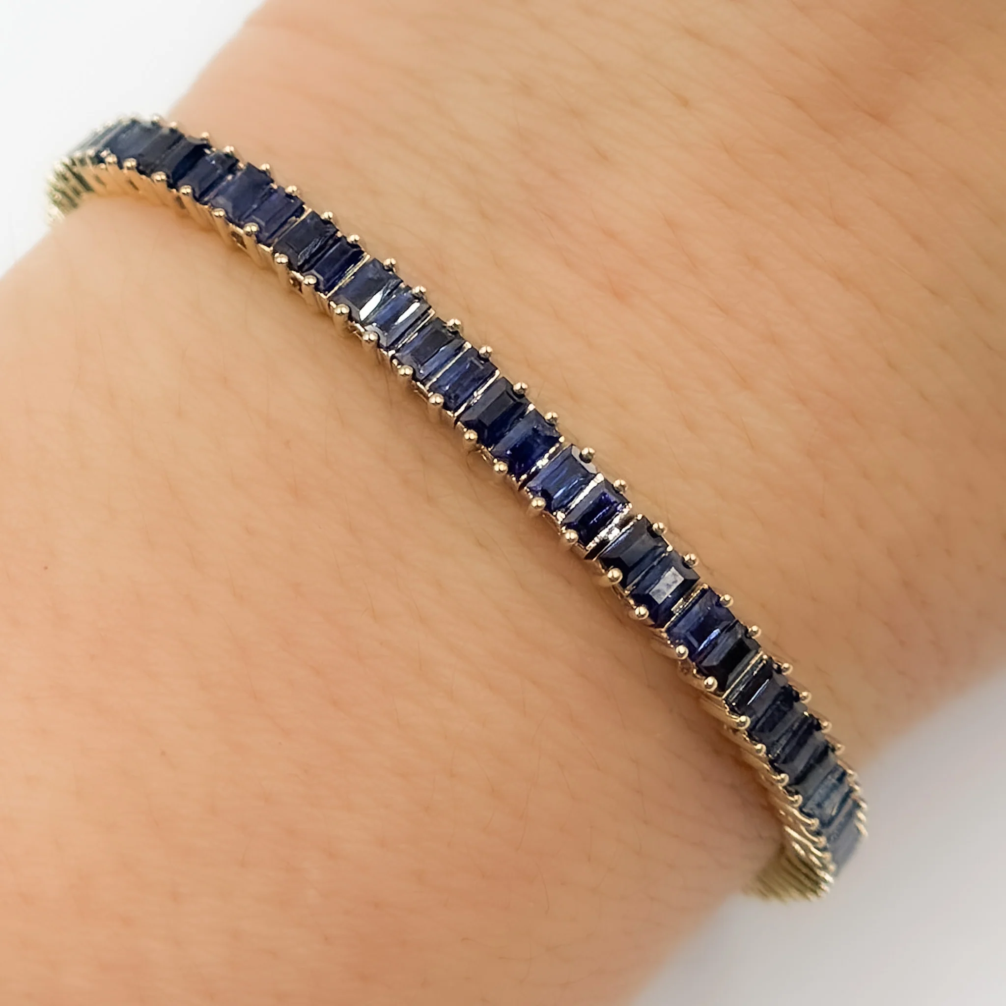BFZ60865. 14K Solid Gold Gemstone Bracelet